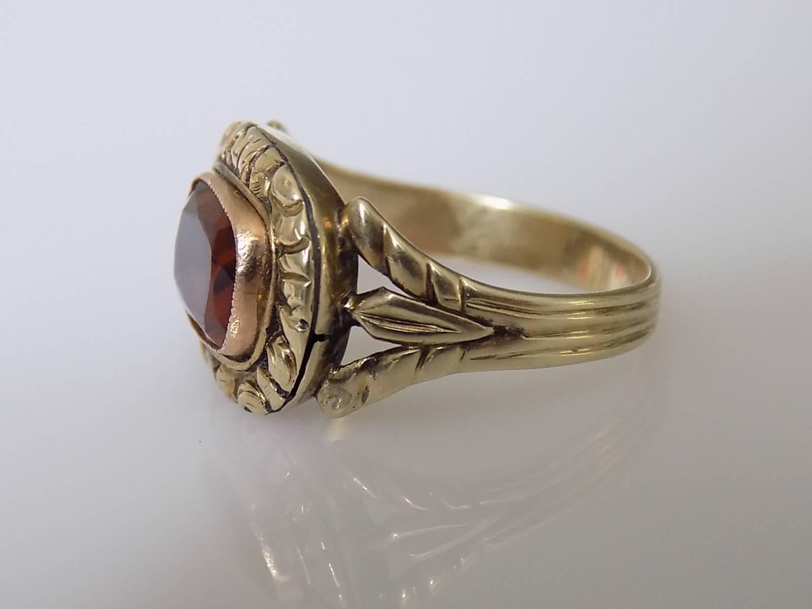 Georgian Hessonite Garnet Paste Gold Solitaire Ring In Excellent Condition For Sale In Boston, Lincolnshire