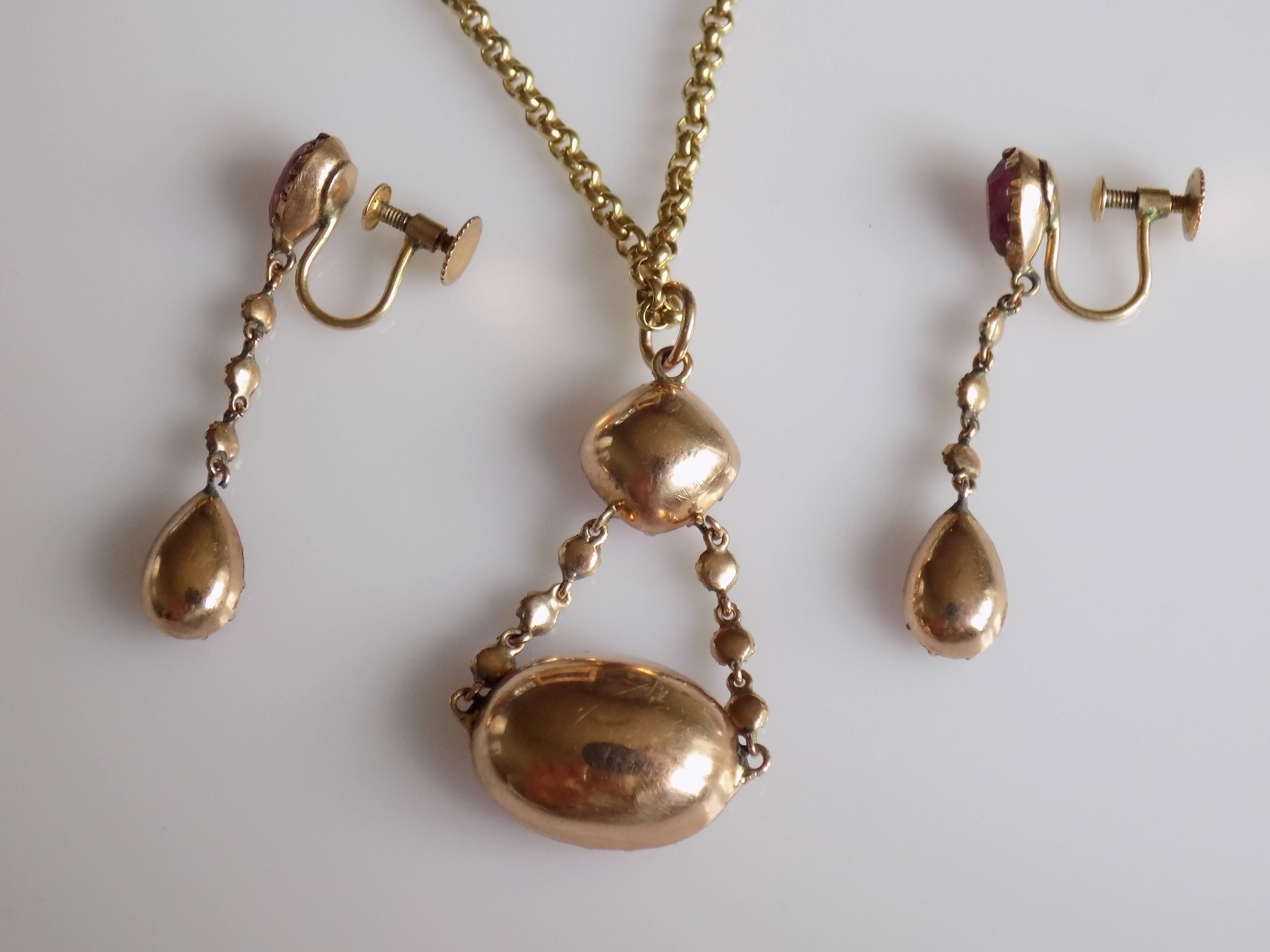 Rare Georgian Pink Topaz paste Pearl Gold Necklace Earrings Set In Good Condition In Boston, Lincolnshire