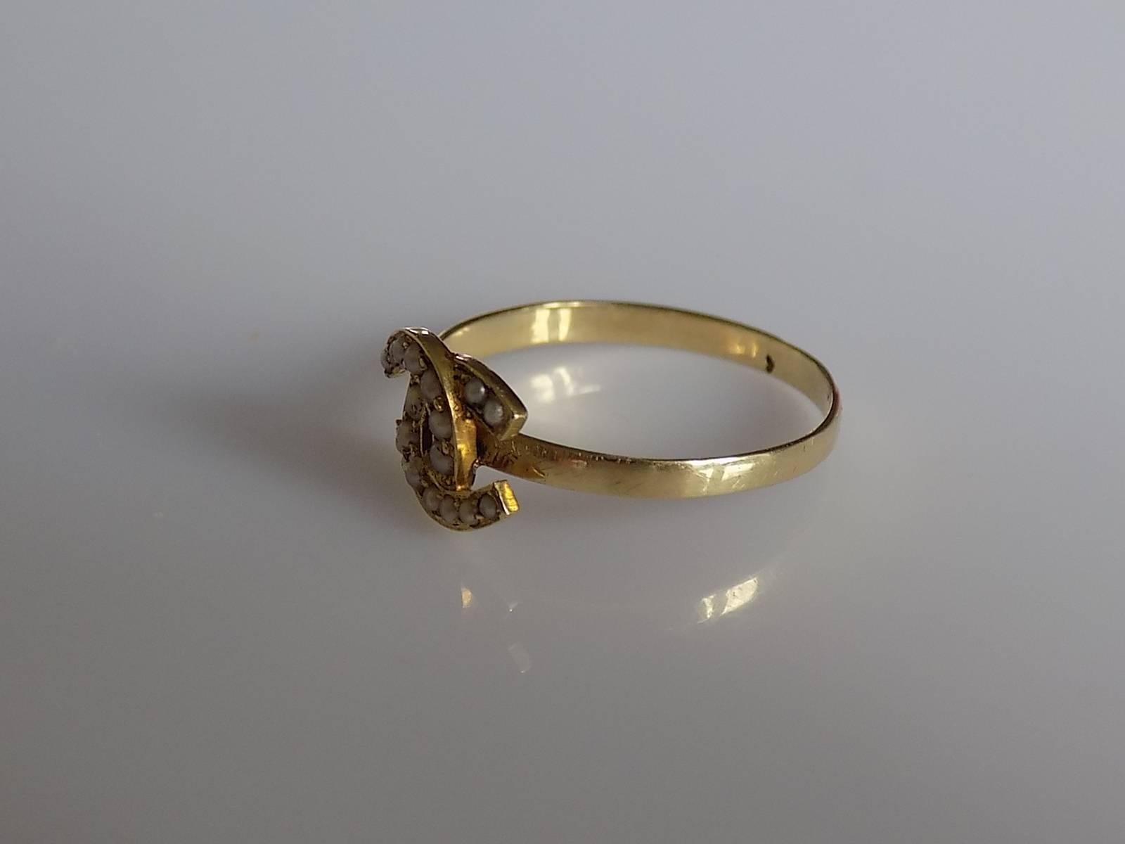 18K Victorian Gold Pearl Double Horseshoe Good Luck Ring In Excellent Condition In Boston, Lincolnshire