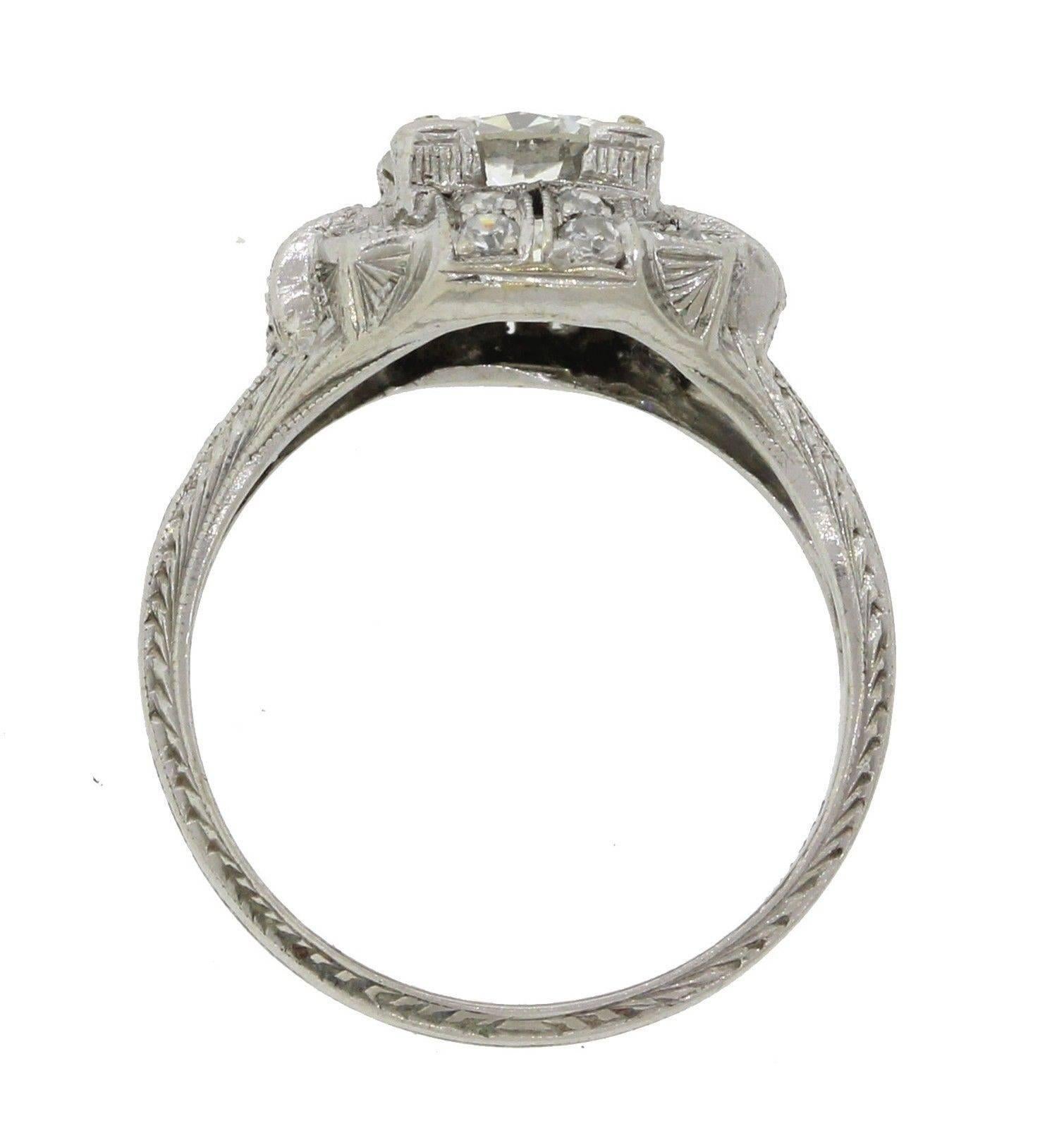 Exquisite Antique Art Deco 1.62 Carat Diamonds Platinum Engagement Ring For Sale 3