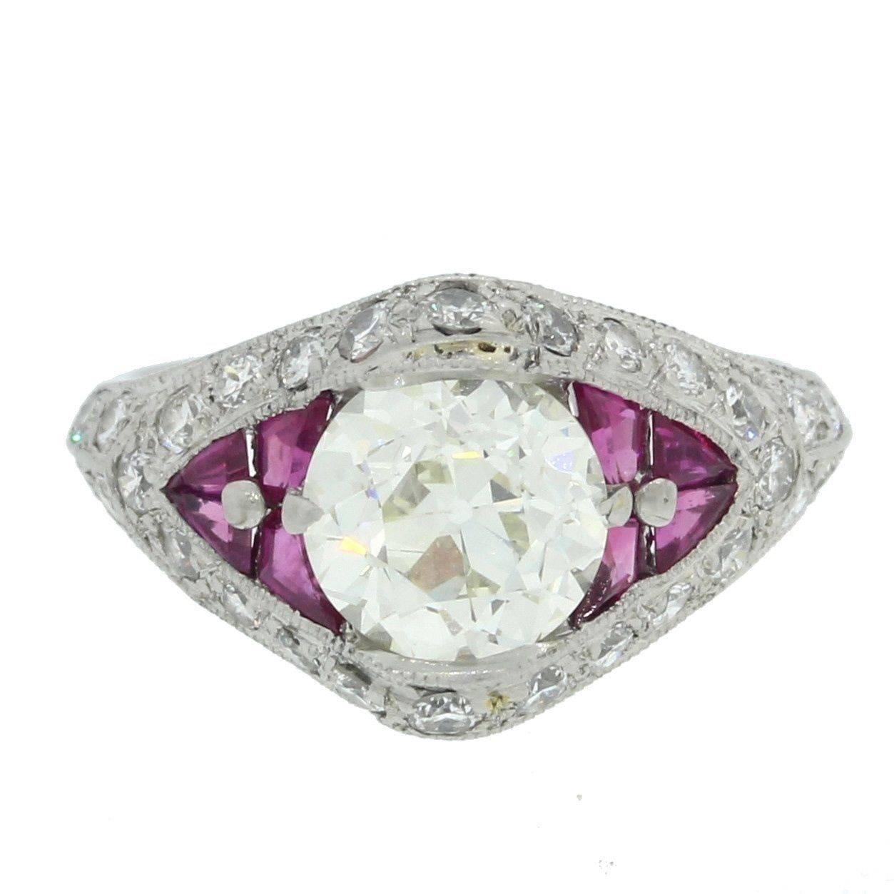 Women's 1920s Antique Art Deco  2.53 Carat Diamond Ruby Solid Platinum EGL Ring