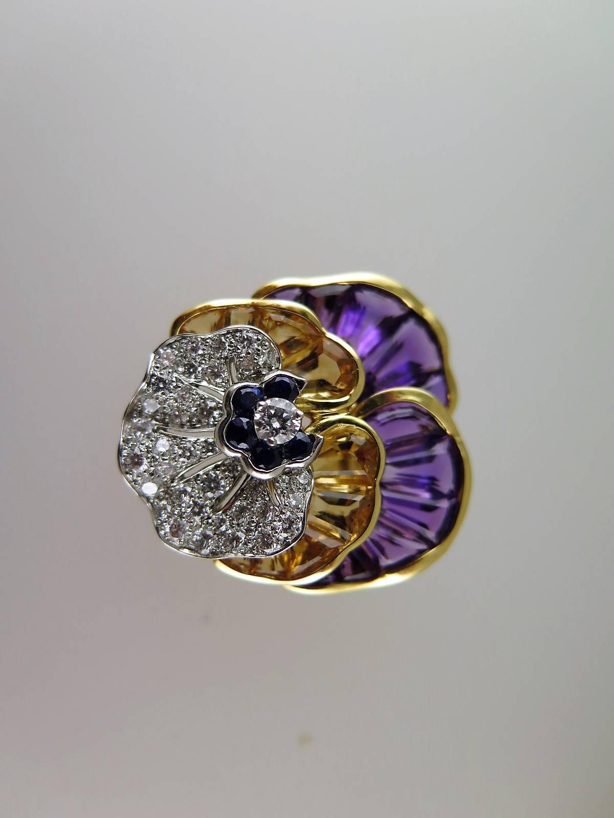 Oscar Heyman Pair of Citrine Amethyst Sapphire and Diamond Brooches In New Condition For Sale In London, GB