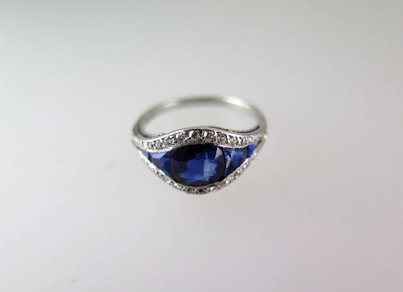 Art Deco Sapphire and Diamond Half-Hoop Ring In Excellent Condition For Sale In London, GB