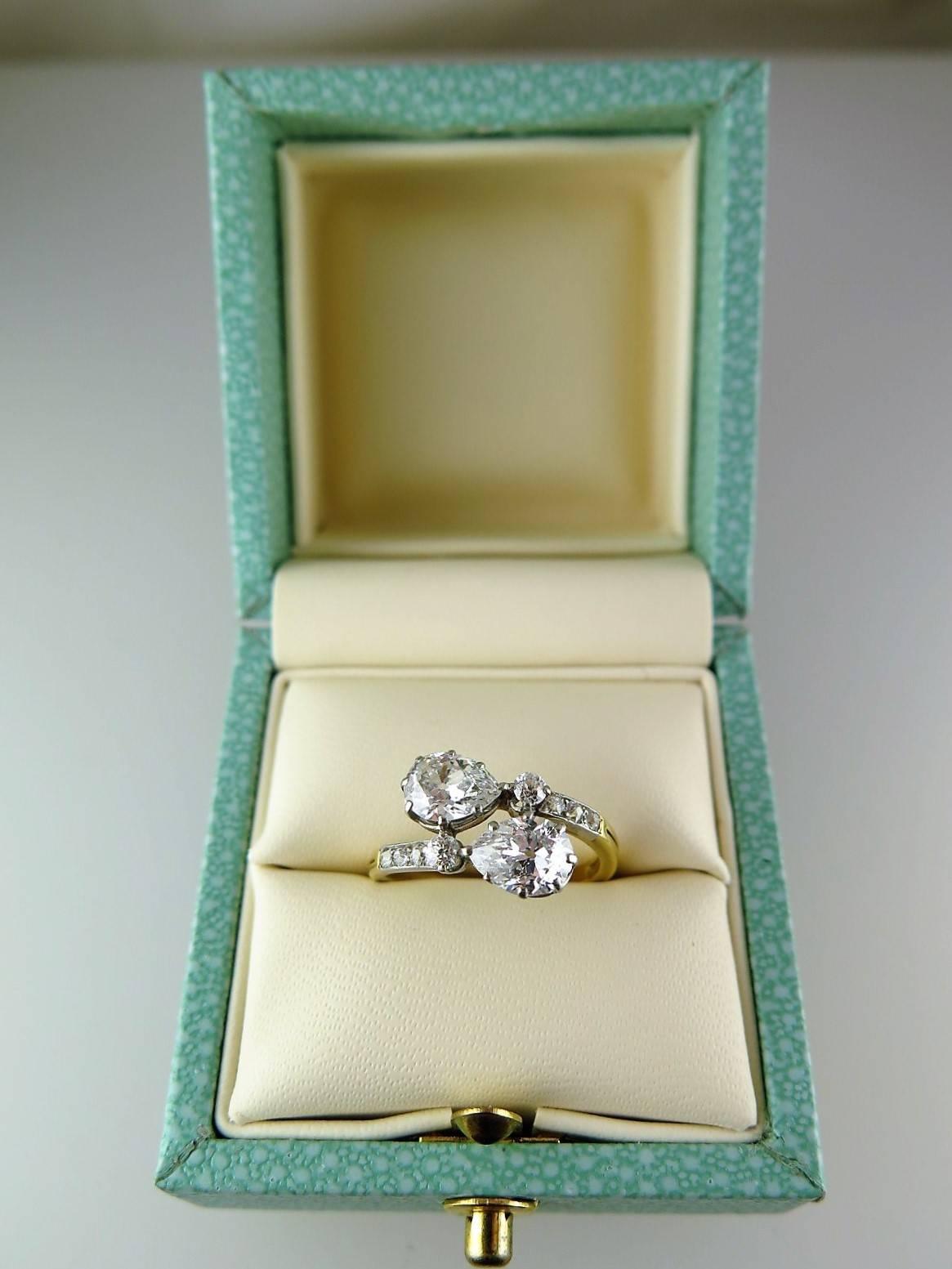 pear shaped diamond rings tiffany