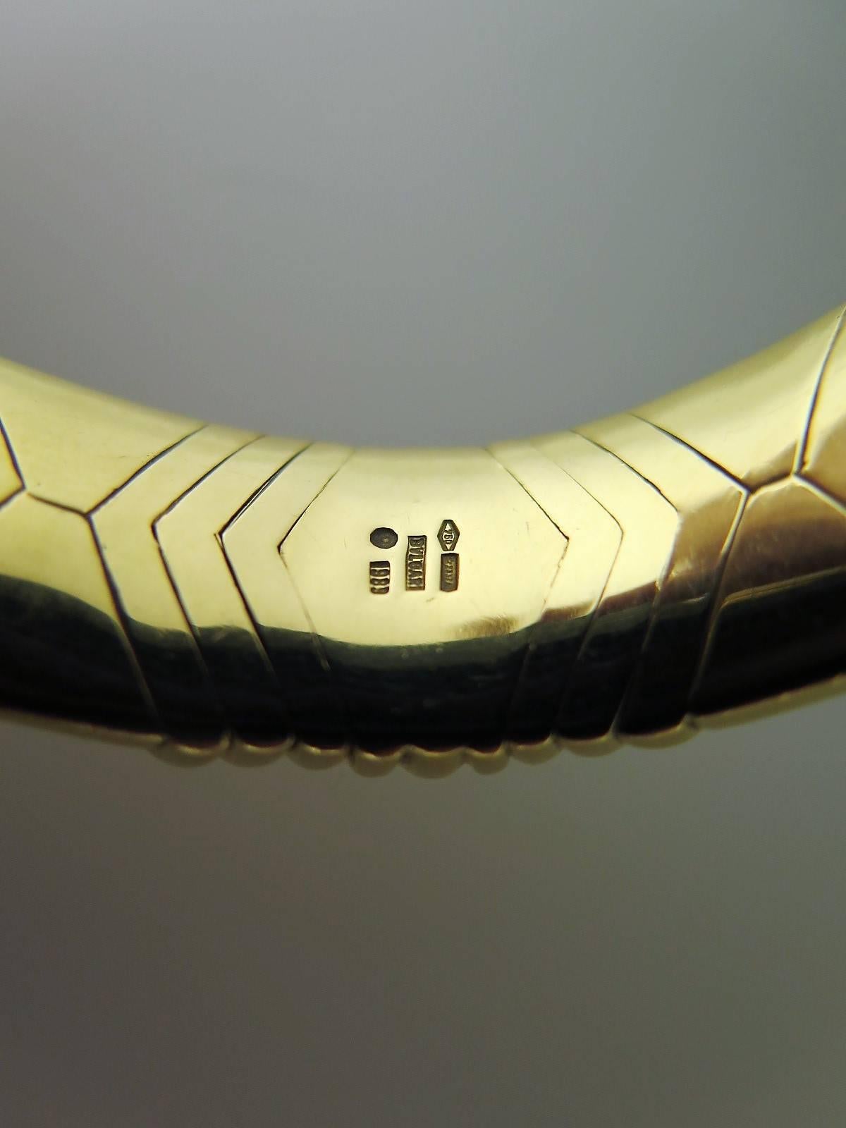 Modern 18 Carat Gold 'Alveare' Bangle/Bracelet by Bulgari