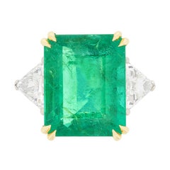 Vintage Emerald and Diamond Dress Ring, circa 1980s
