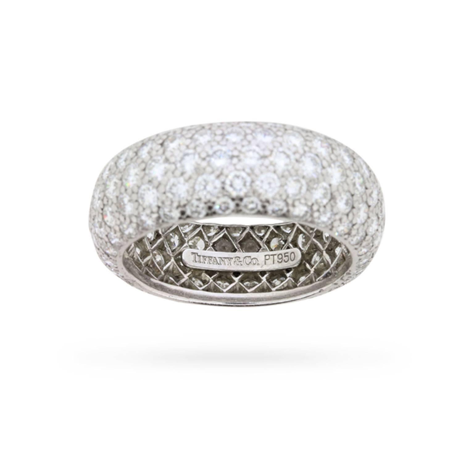 Women's or Men's 4.50 Carat Tiffany & Co. Etoile Pavé Set Diamond Eternity Ring, circa 1970s