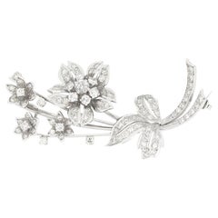 Late Deco 2.20ct Diamond Flower Brooch, c.1940s