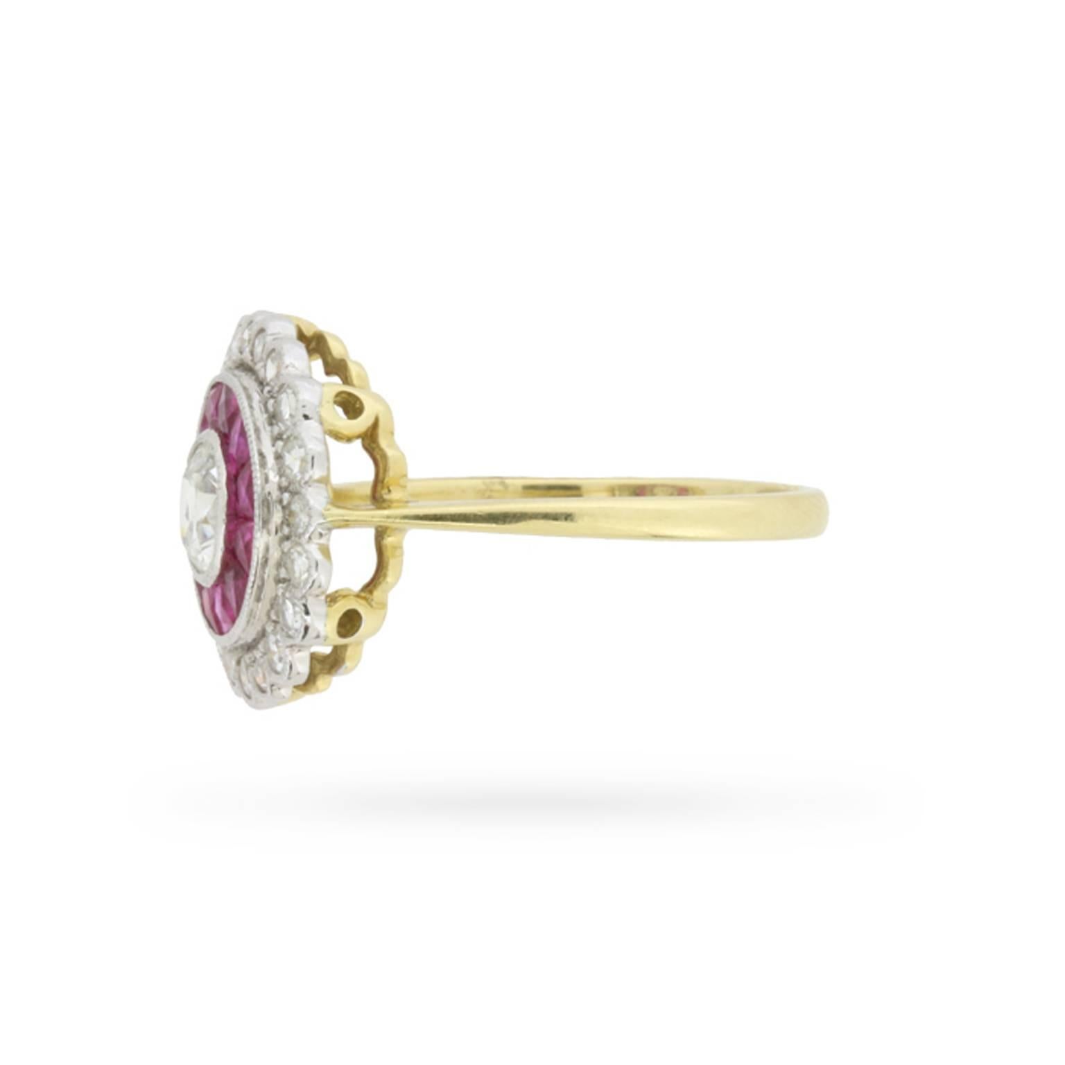 Vintage Diamond and Ruby Target Ring, circa 1950s In Excellent Condition In London, GB