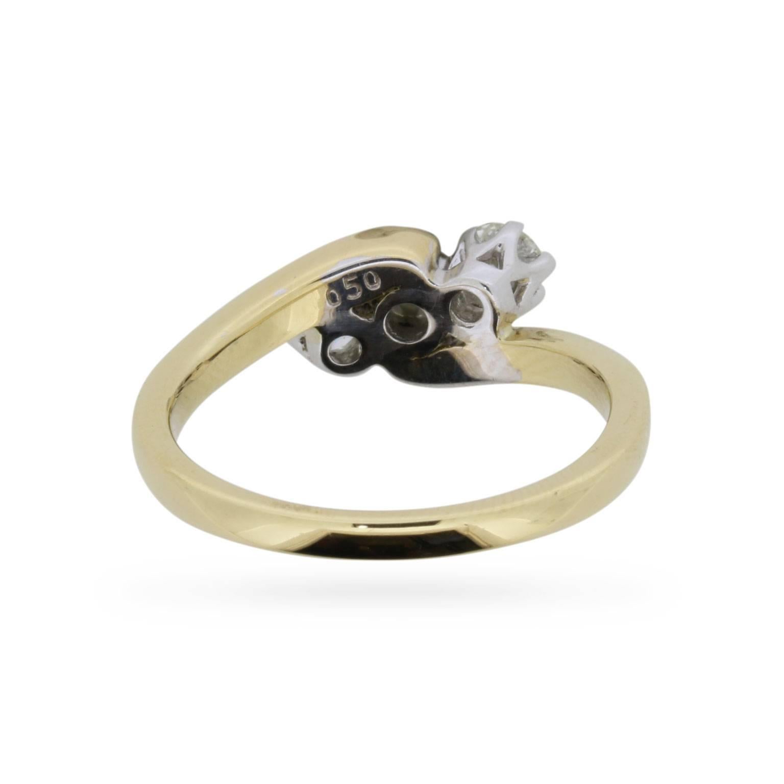 Women's or Men's Vintage Three-Stone Diamond Engagement Ring, circa 1970s