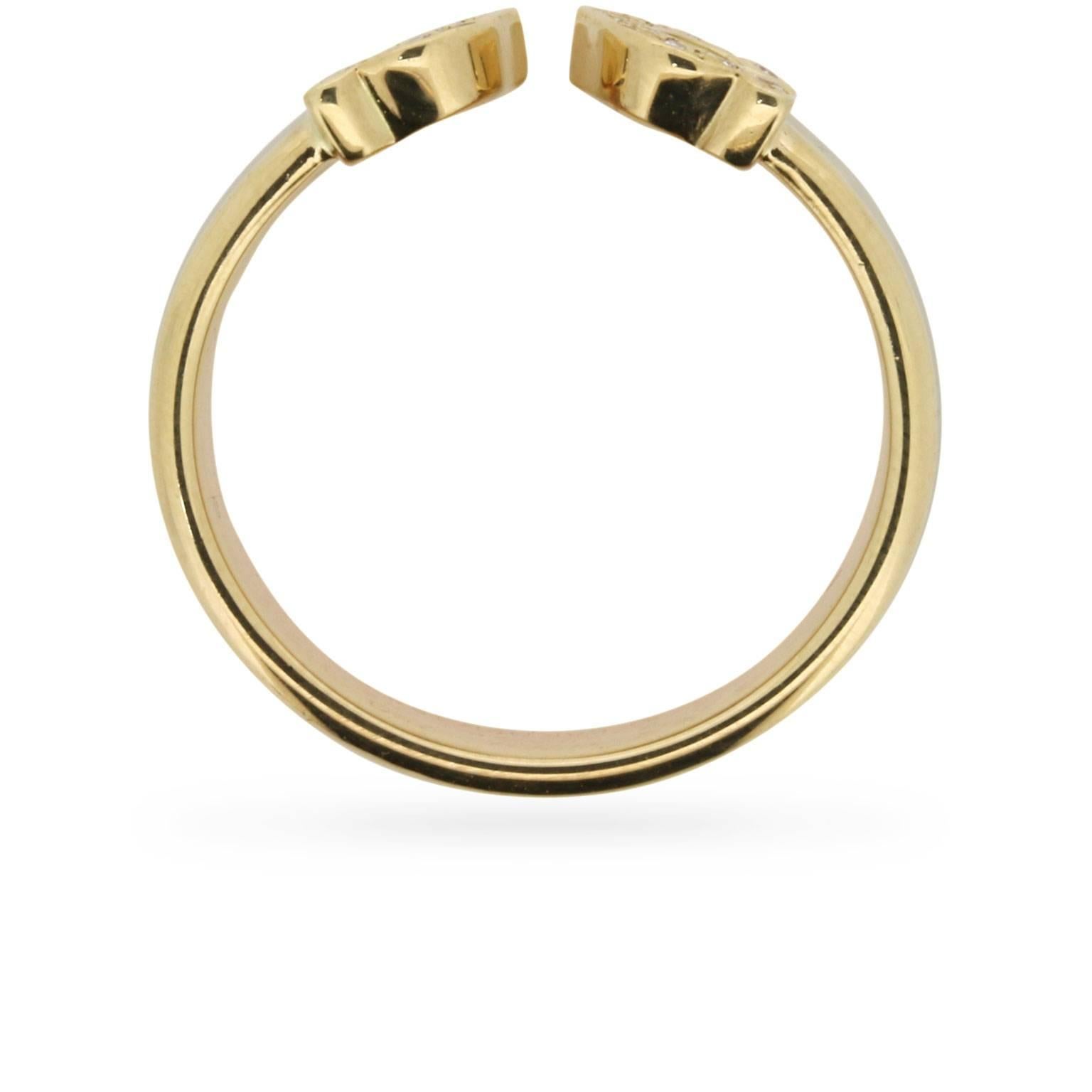 A classic Cartier piece, with the three different colours of gold. This lovely ring compromises of three bands, one made of 18 carat yellow gold, another 18 carat white gold and the third 18 carat rose gold.

At either end, there is a handcrafted