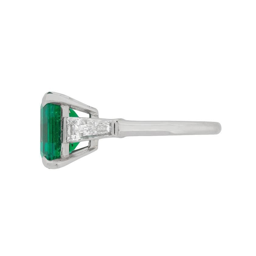 Vintage 4.49 Carat Emerald and Diamond Solitaire, circa 1960s In Excellent Condition In London, GB
