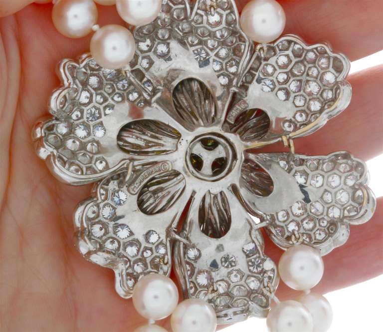 Hammerman Brothers Diamond and Pearl Flower Bracelet In Excellent Condition For Sale In Sunny Isles Beach, FL