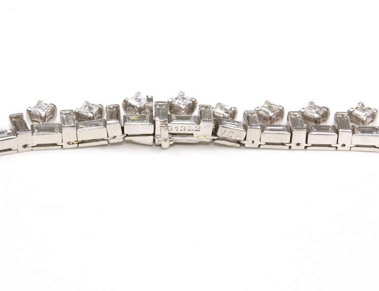 Van Cleef & Arpels Diamond Necklace In Excellent Condition In Sunny Isles Beach, FL
