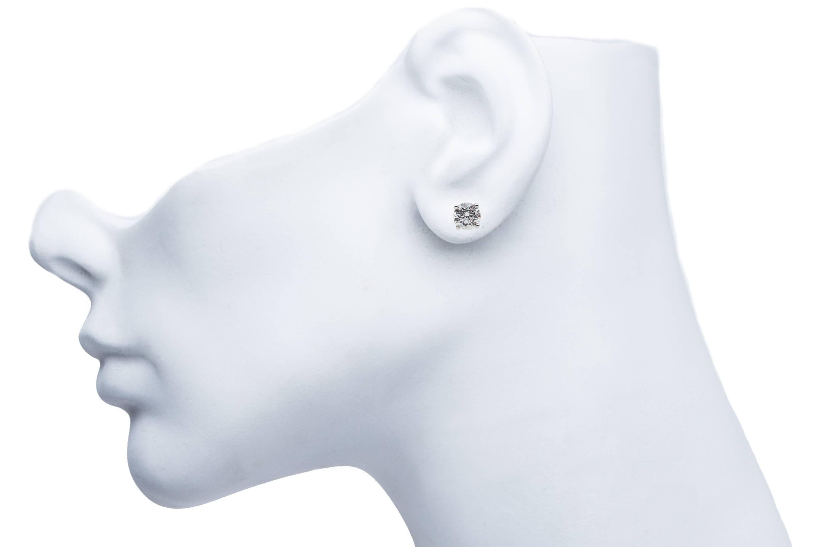 1 carat diamond stud earrings tiffany