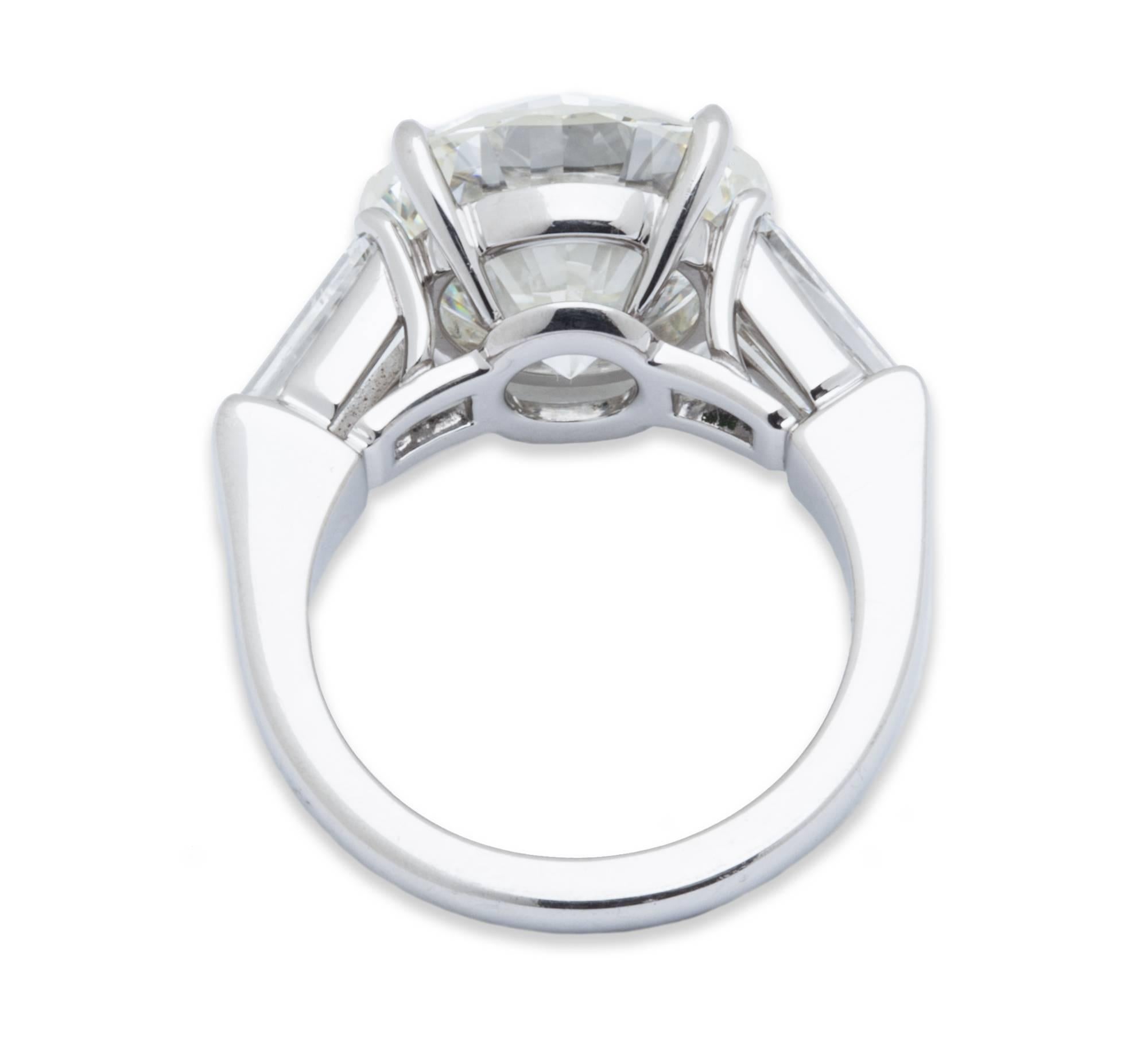 Trillion Cut 7.55 Carat GIA Certified Diamond Platinum Ring For Sale