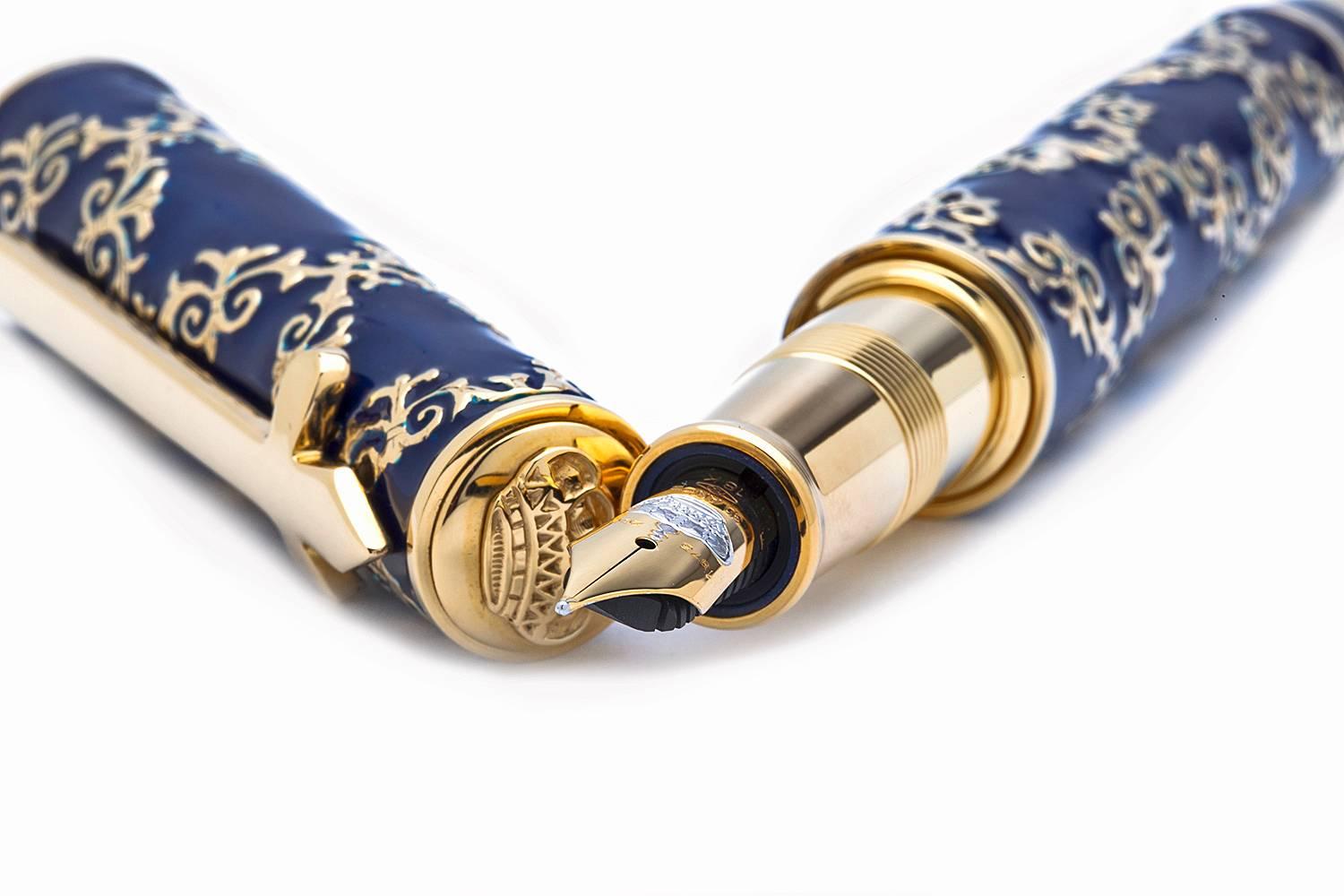 OMAS Spanish Royal Family Limited Edition Fountain Pen. Only 30 pieces made, Number 29/30. 18K Yellow Gold and Bourbon Blue Enamel, Blue Bourbon Enamel is Bourbon's Royal Family color. On the head of the cap there is the Crown, the symbol of the