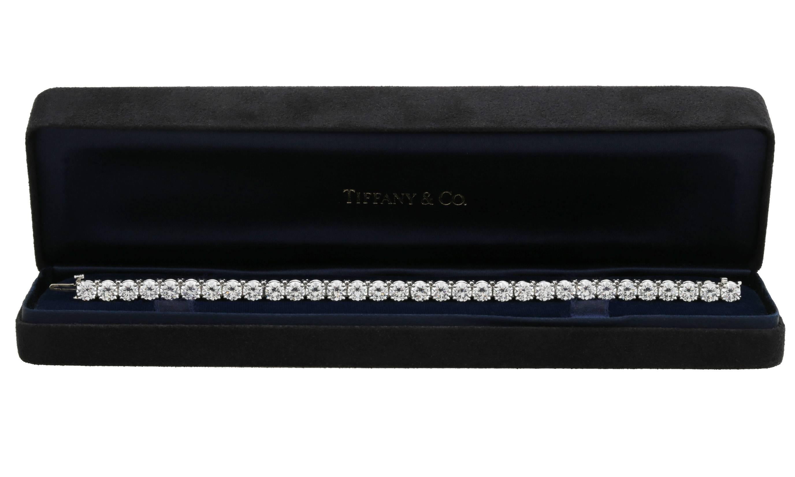 Tiffany & Co. Diamond Platinum Tennis Bracelet 16.78 Carat In Excellent Condition For Sale In Sunny Isles Beach, FL