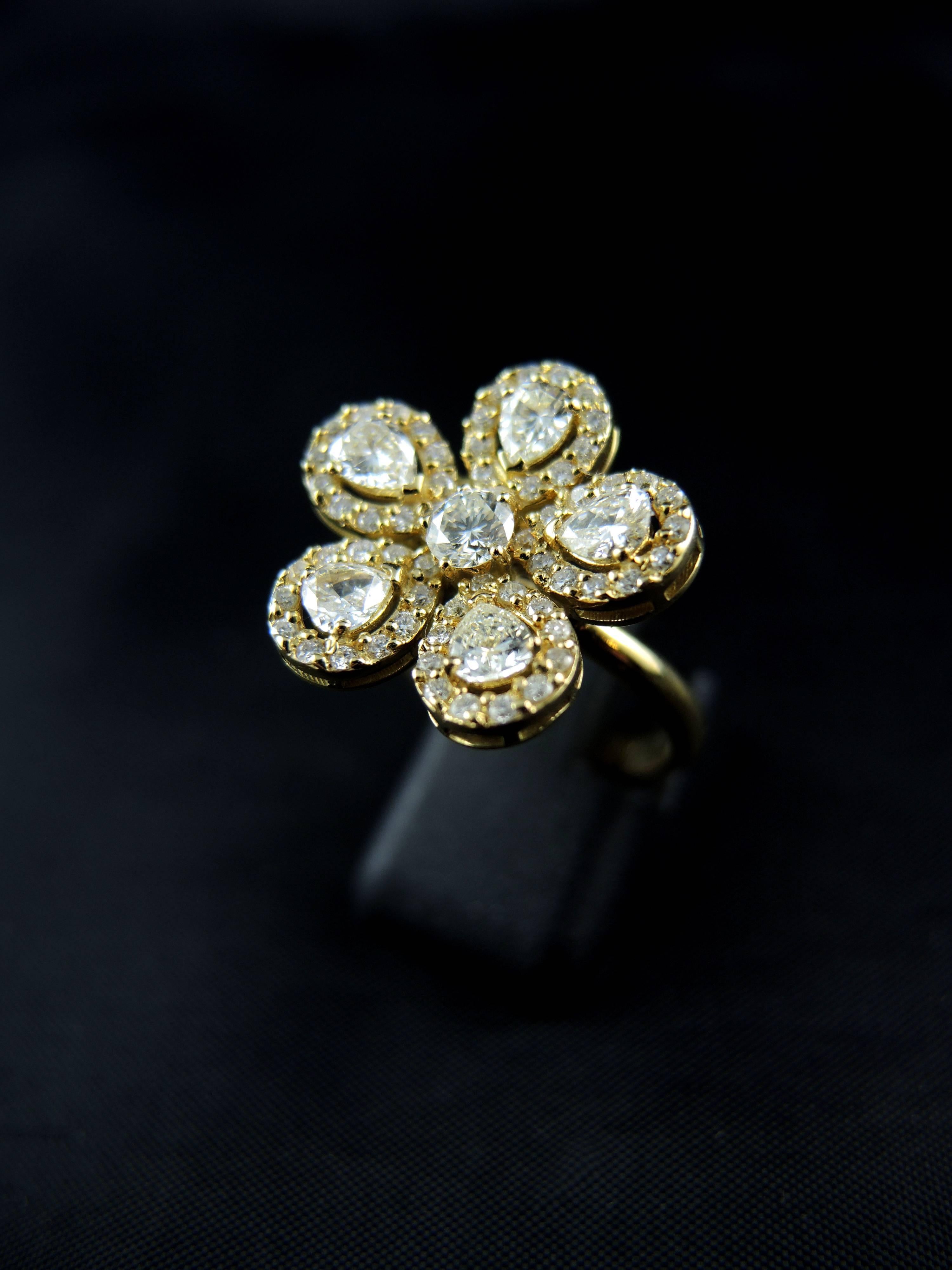 French Diamonds Yellow Gold Flower Ring For Sale 1