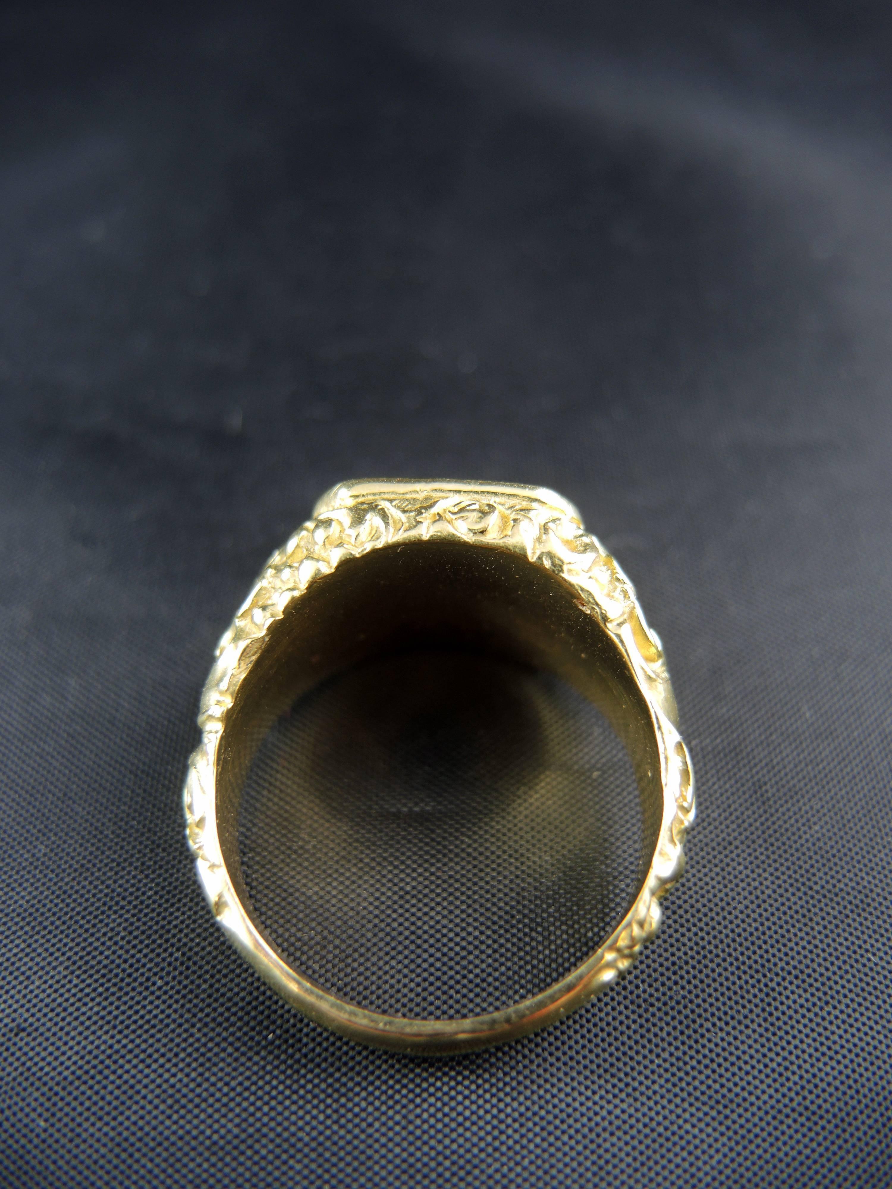 French Antique Signet Ring, Yellow Gold, 19th Century 2