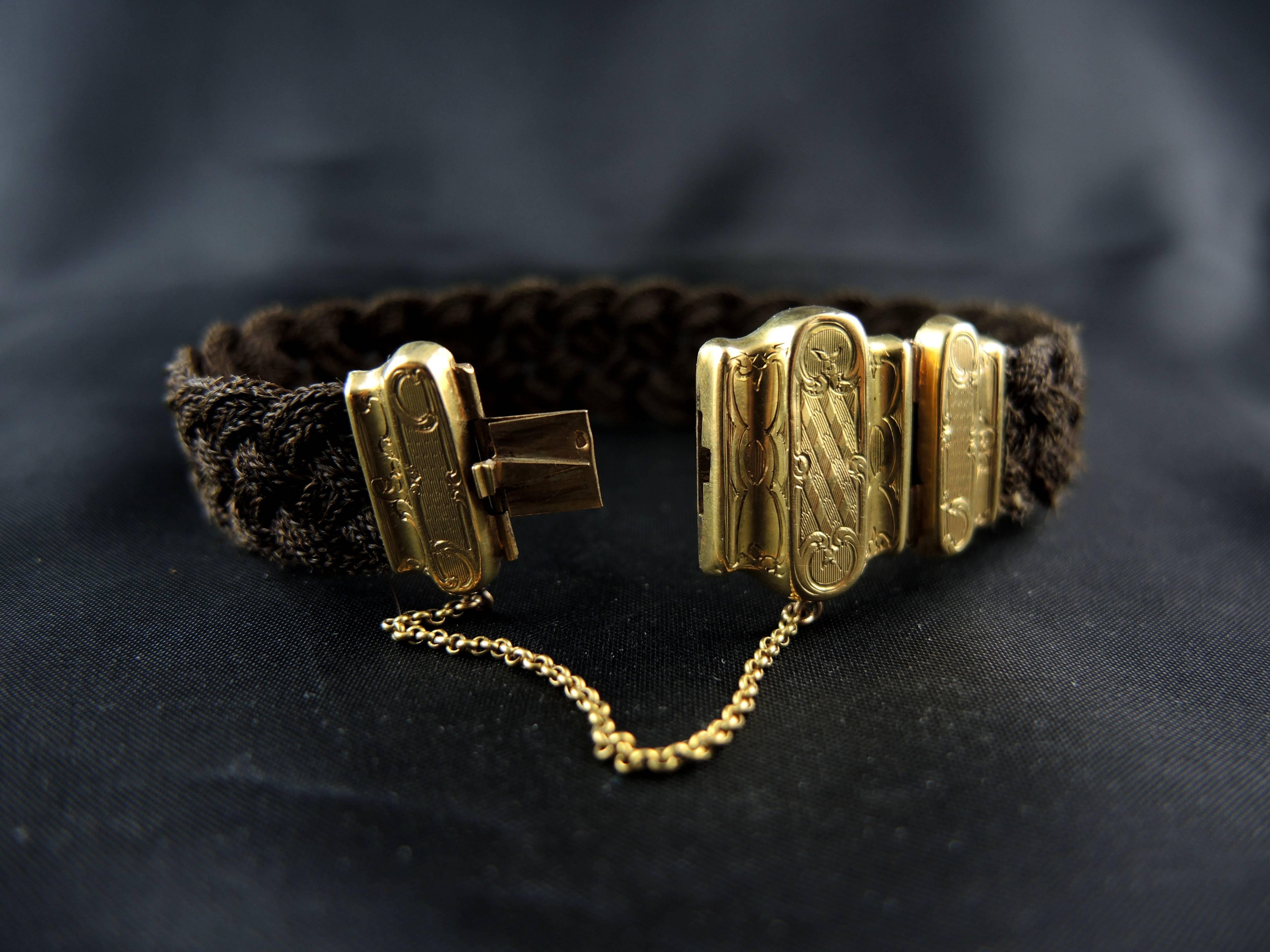 Victorian Weaved Hair Bracelet, Gold Clasp, circa 1850 For Sale 1