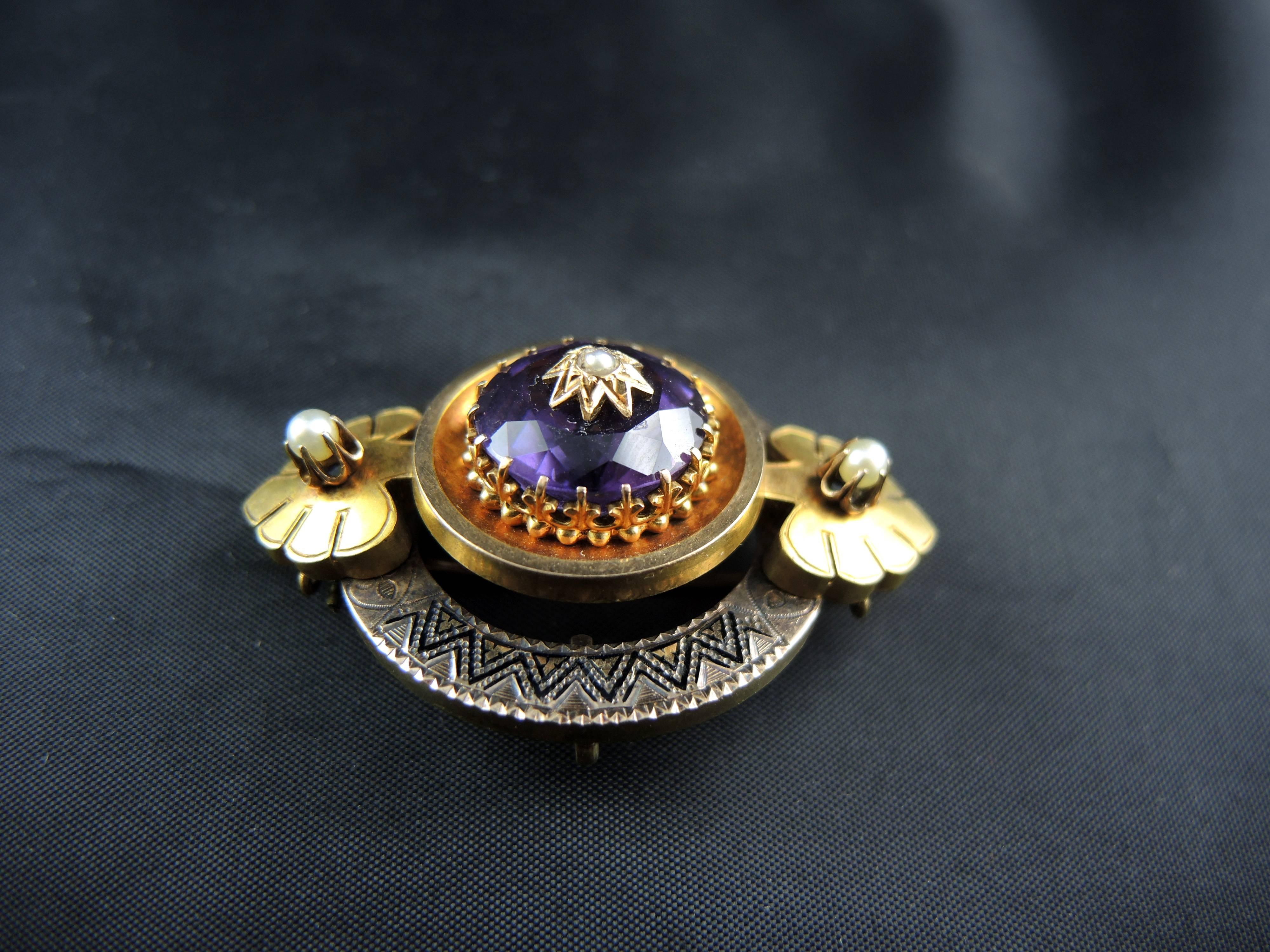 Amethyst 14 Karat Gold Brooch, Napoleon III In Good Condition In Paris, FR