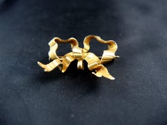 Antique Gold Bow Brooch / Pocket Watch Support, 19th Century