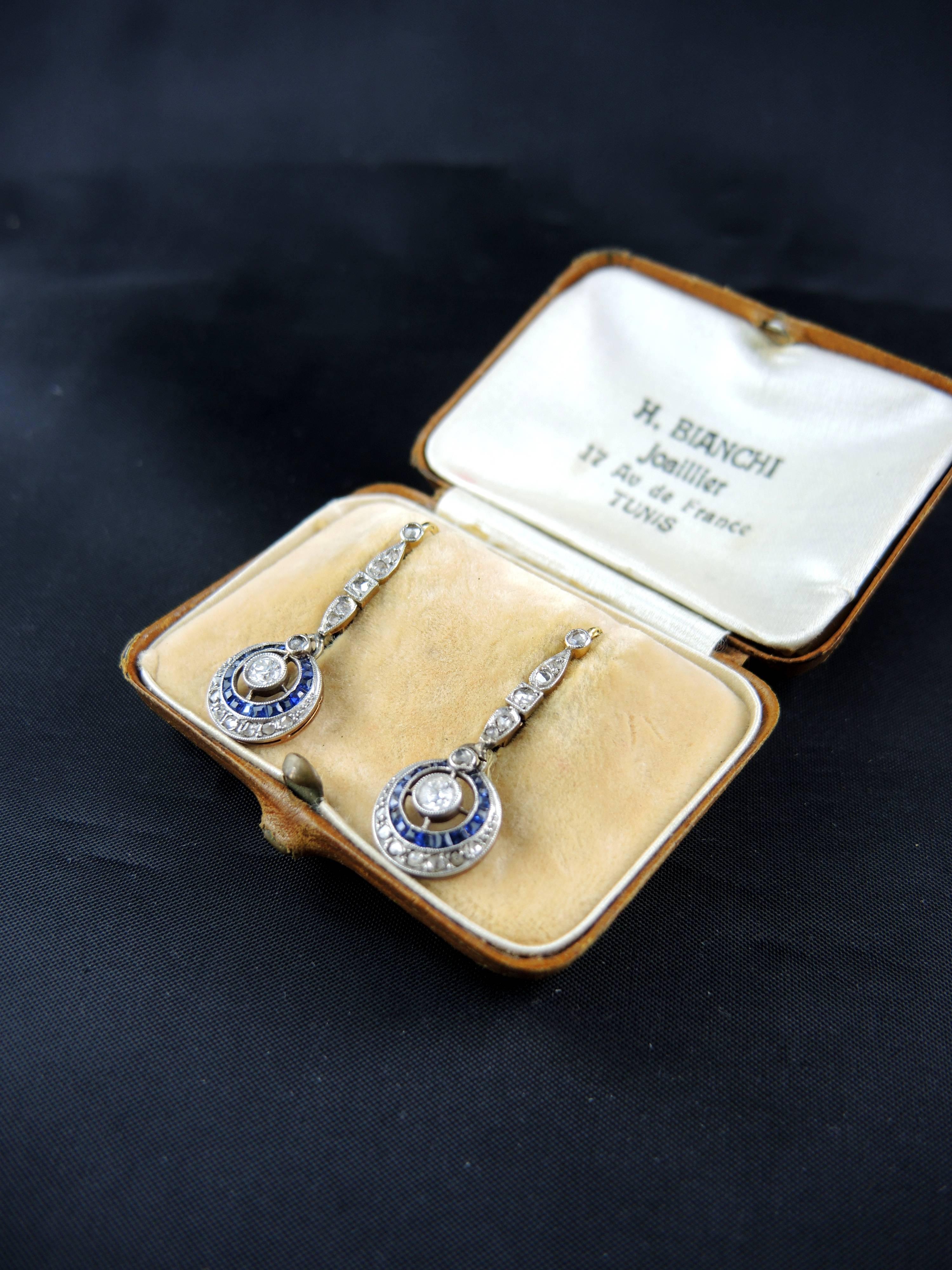 Art Deco Antique French Earrings with Diamonds and Sapphires, circa 1920 In Good Condition In Paris, FR