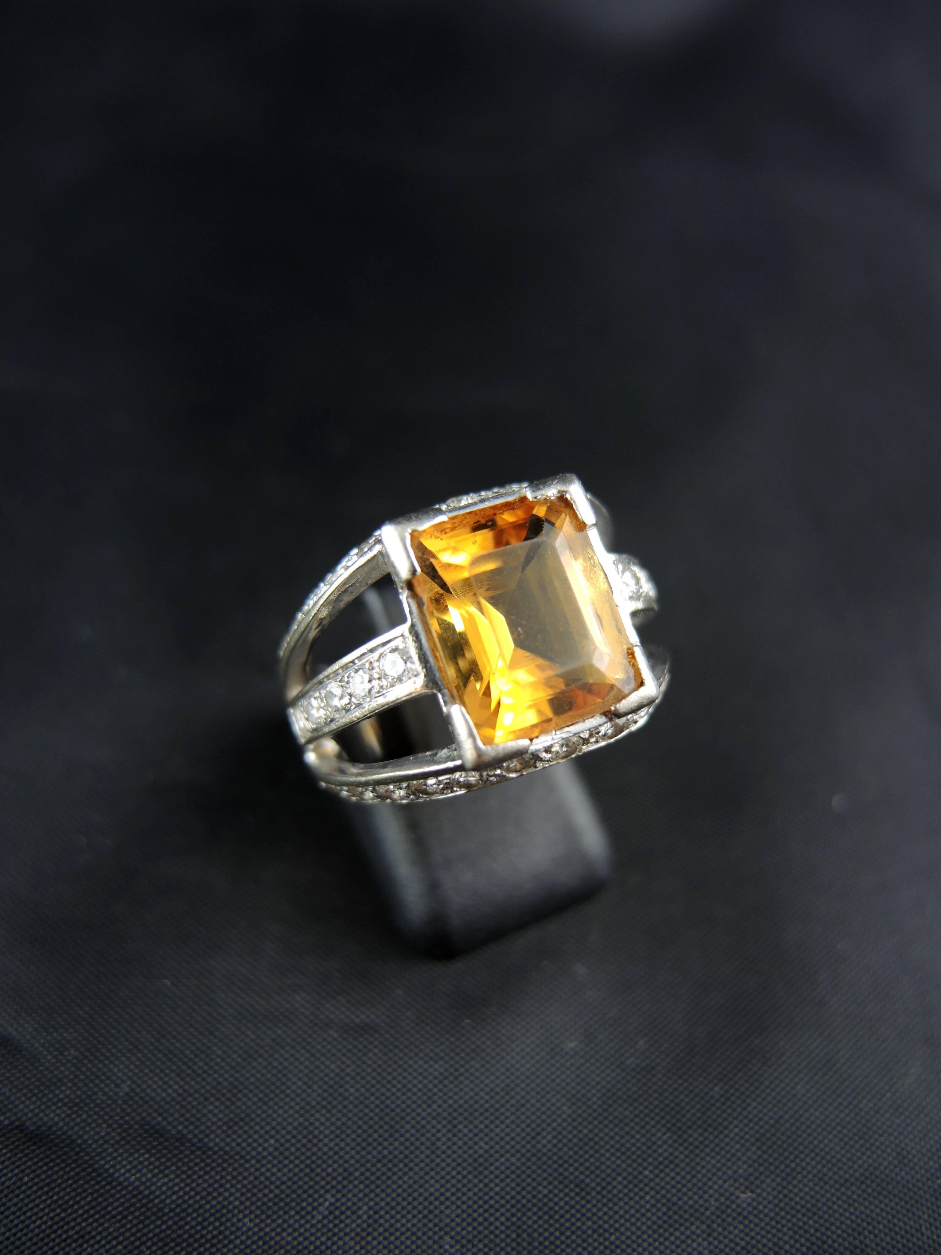 French White Gold Citrine, and Diamonds Ring In Good Condition For Sale In Paris, FR