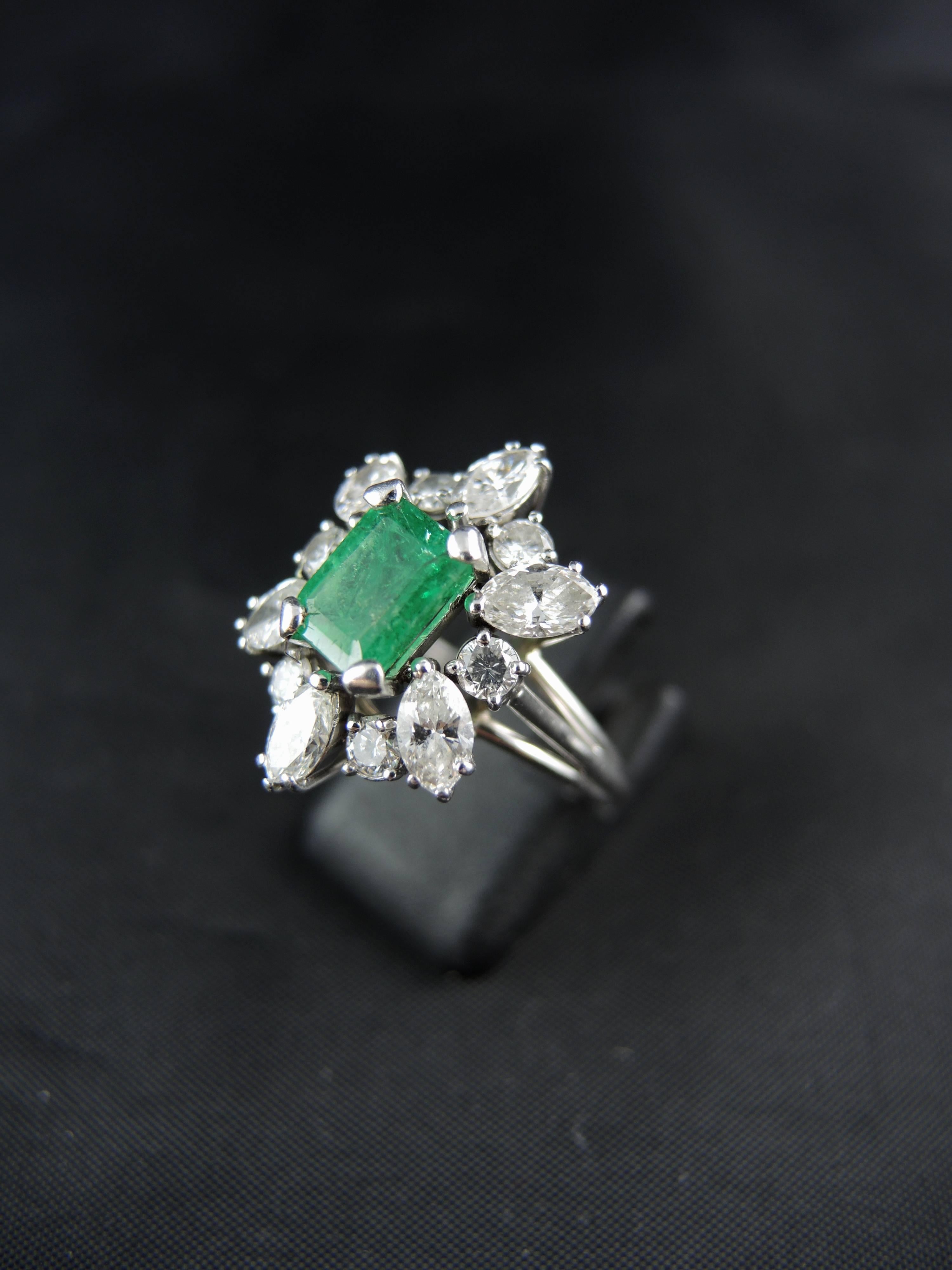 Emerald and Diamonds French Cluster Ring, circa 1970 1