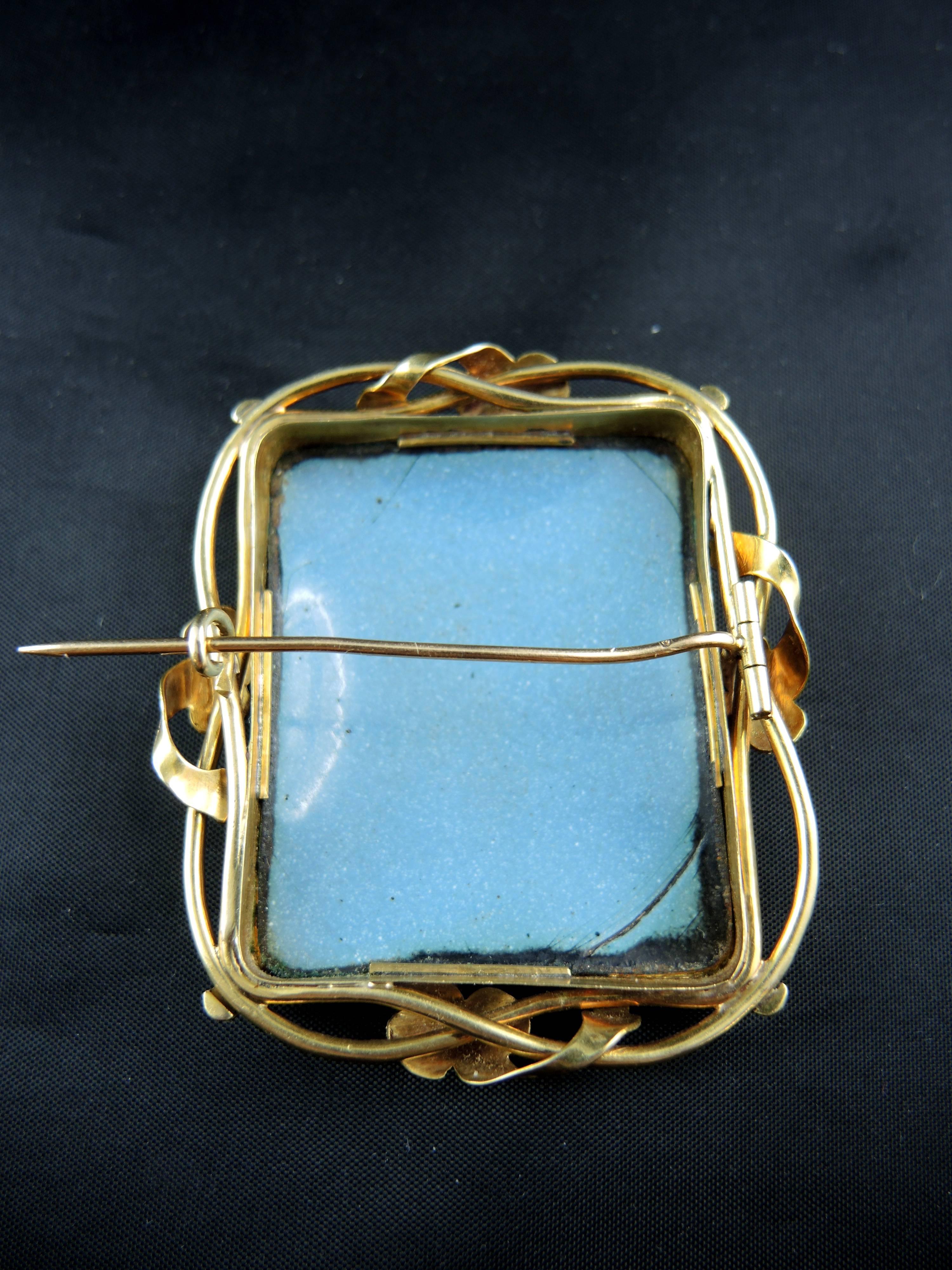 Miniature Antique Gold Brooch with Enamel For Sale 2