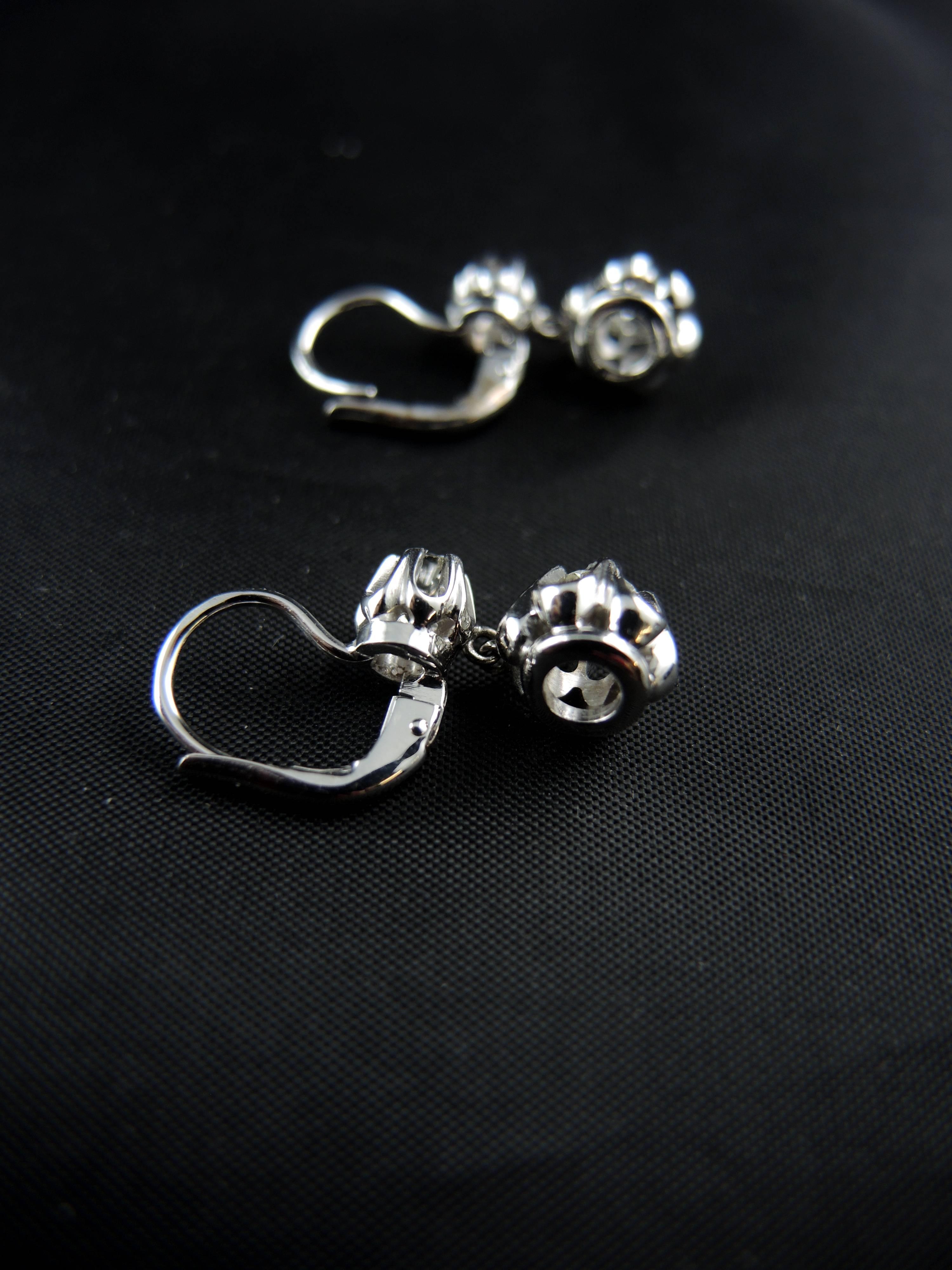Women's Antique Earrings in White Gold and Diamonds 1.00 Carat