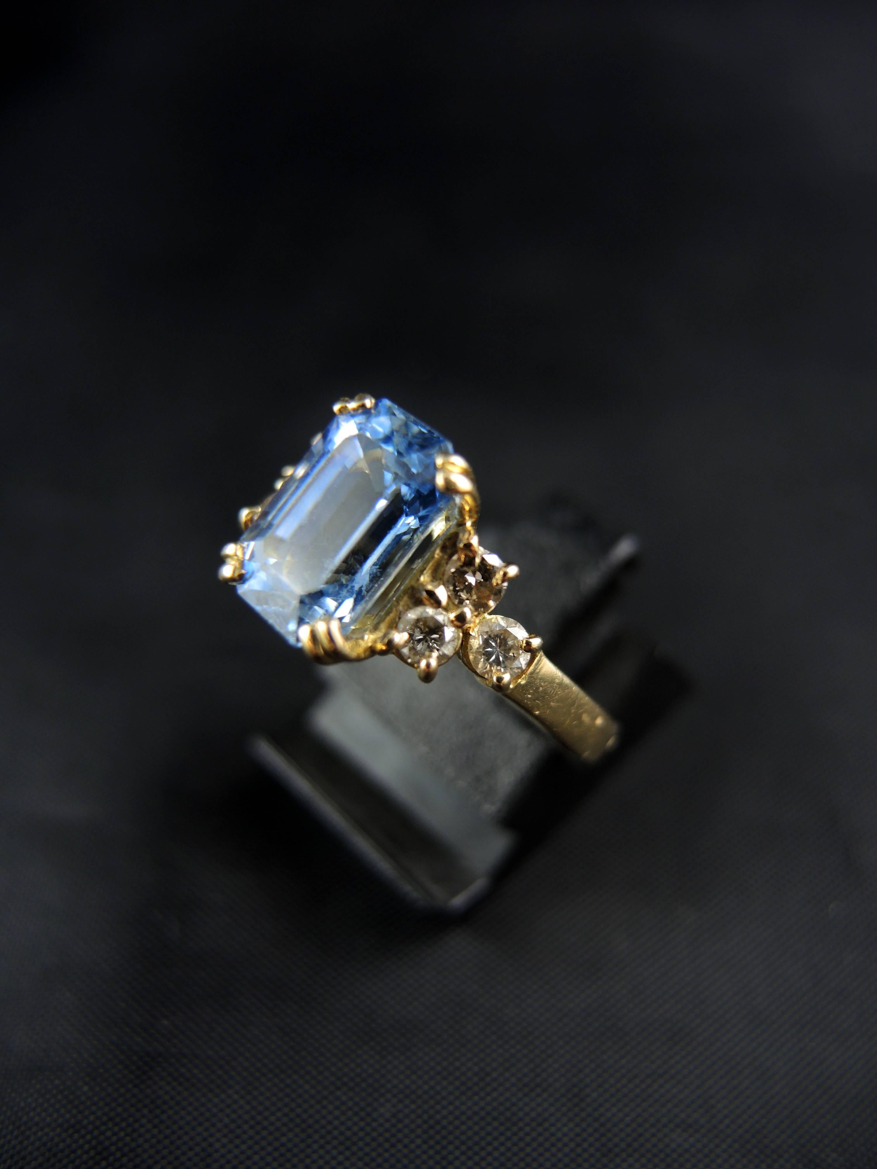 French Engagement Ring with Sapphire and Diamonds In Good Condition For Sale In Paris, FR