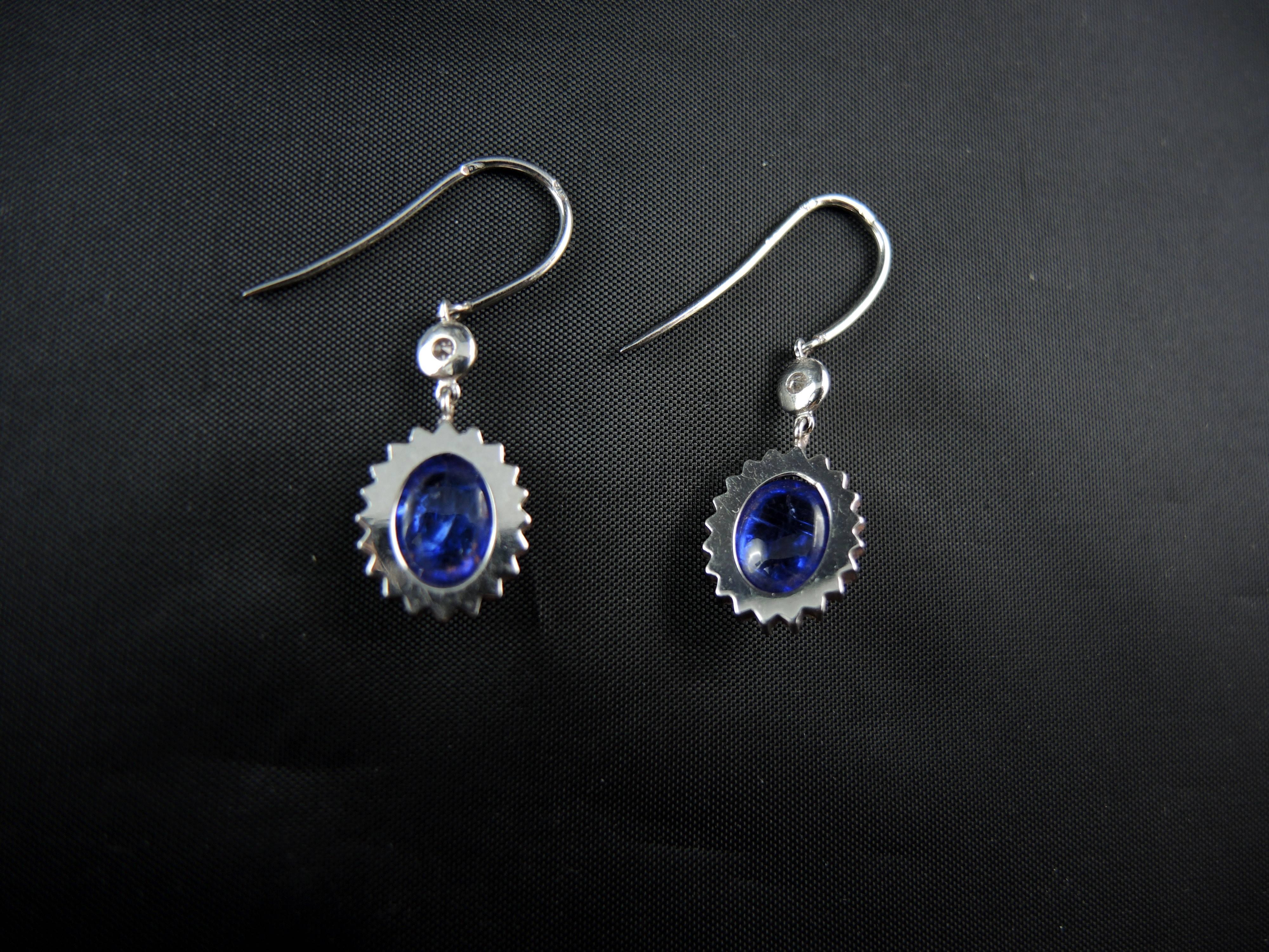 Tanzanites, 5.45 Carat Earrings with Diamonds For Sale 4
