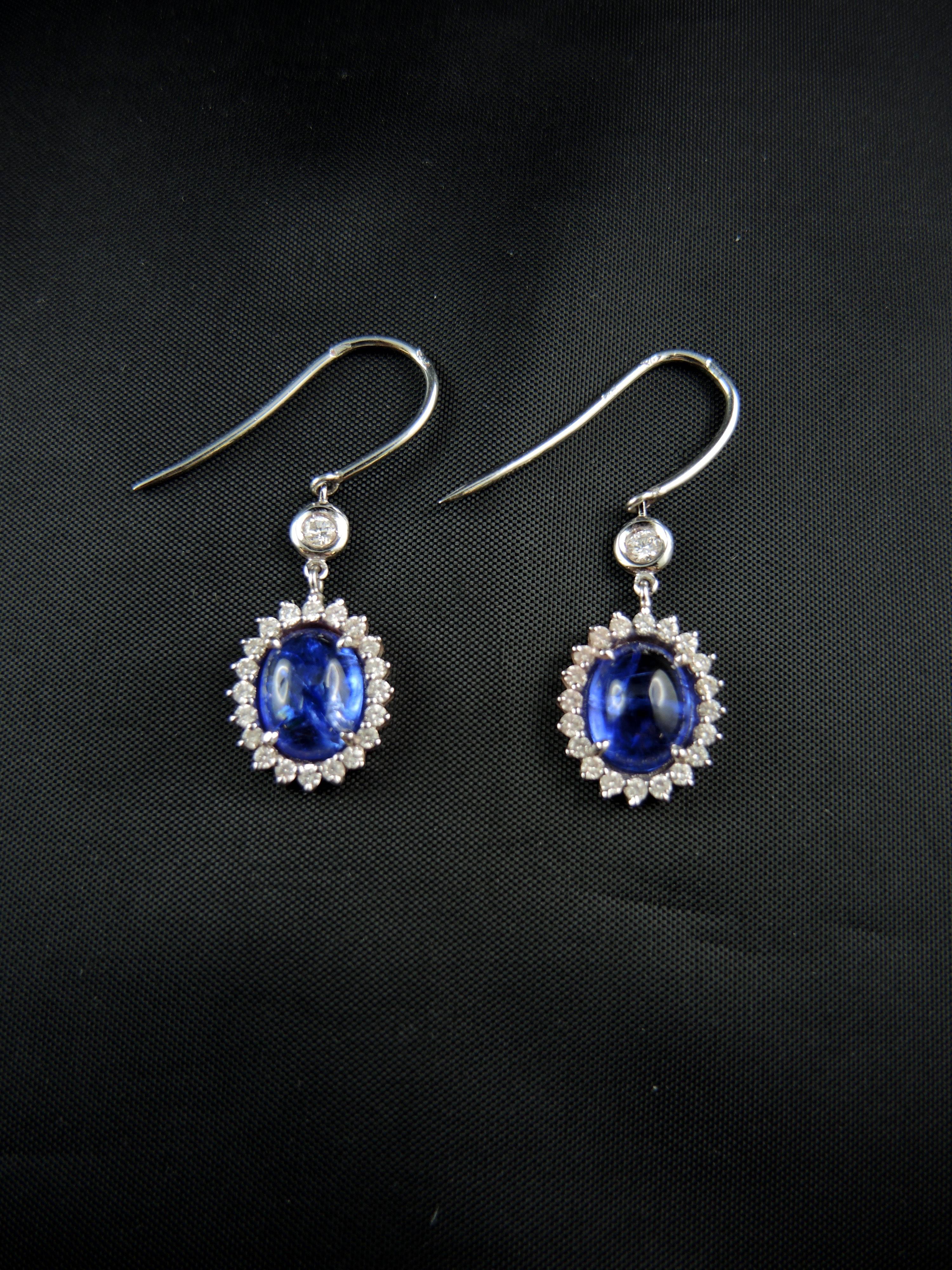 Tanzanites, 5.45 Carat Earrings with Diamonds For Sale 1