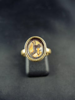 Antique Intaglio Signet Gold Ring with a Lion
