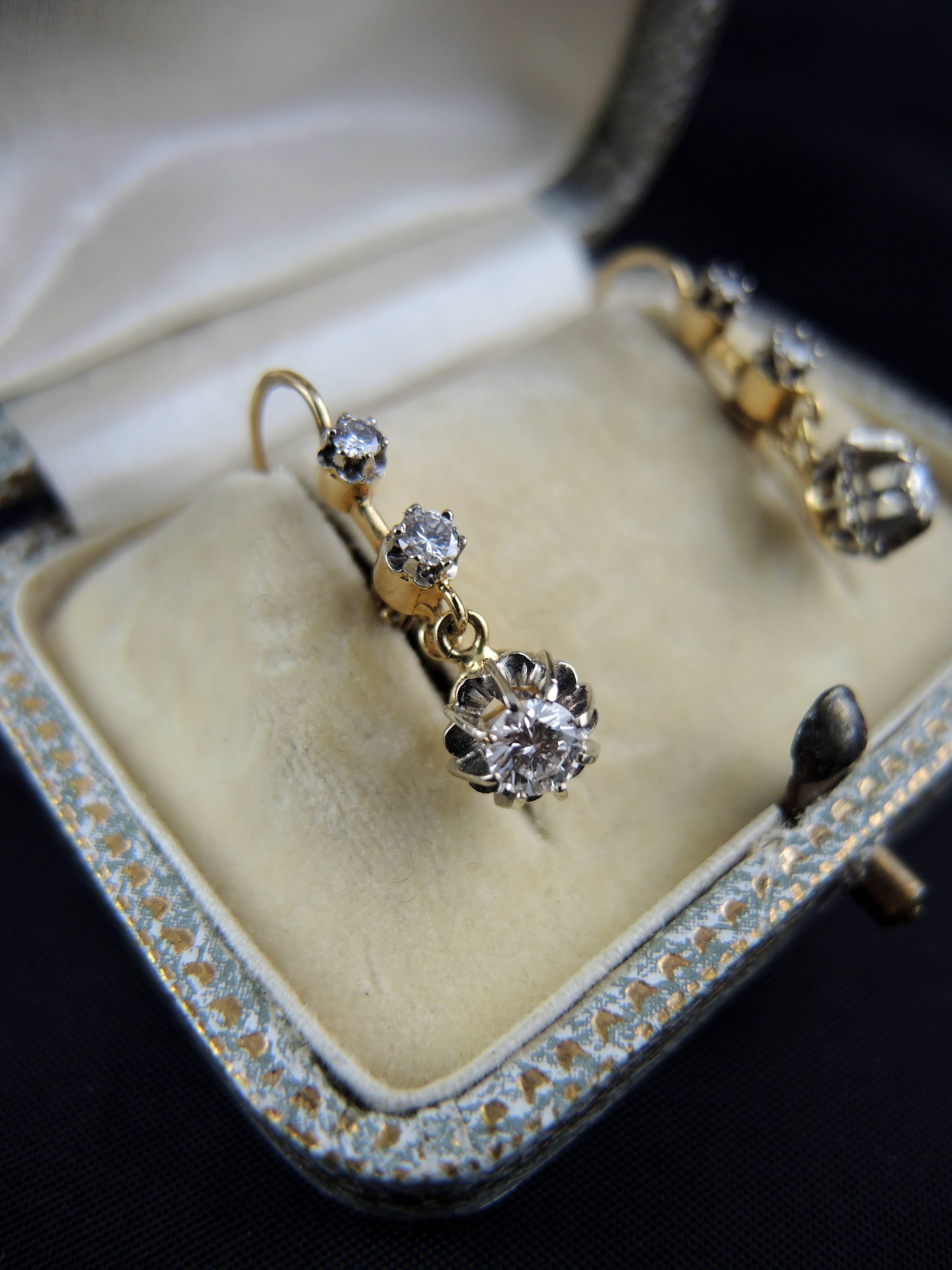 Antique Dormeuses Diamonds Earrings in Gold In Excellent Condition In Paris, FR