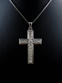 French White Gold and Diamonds Necklace with a Cross
