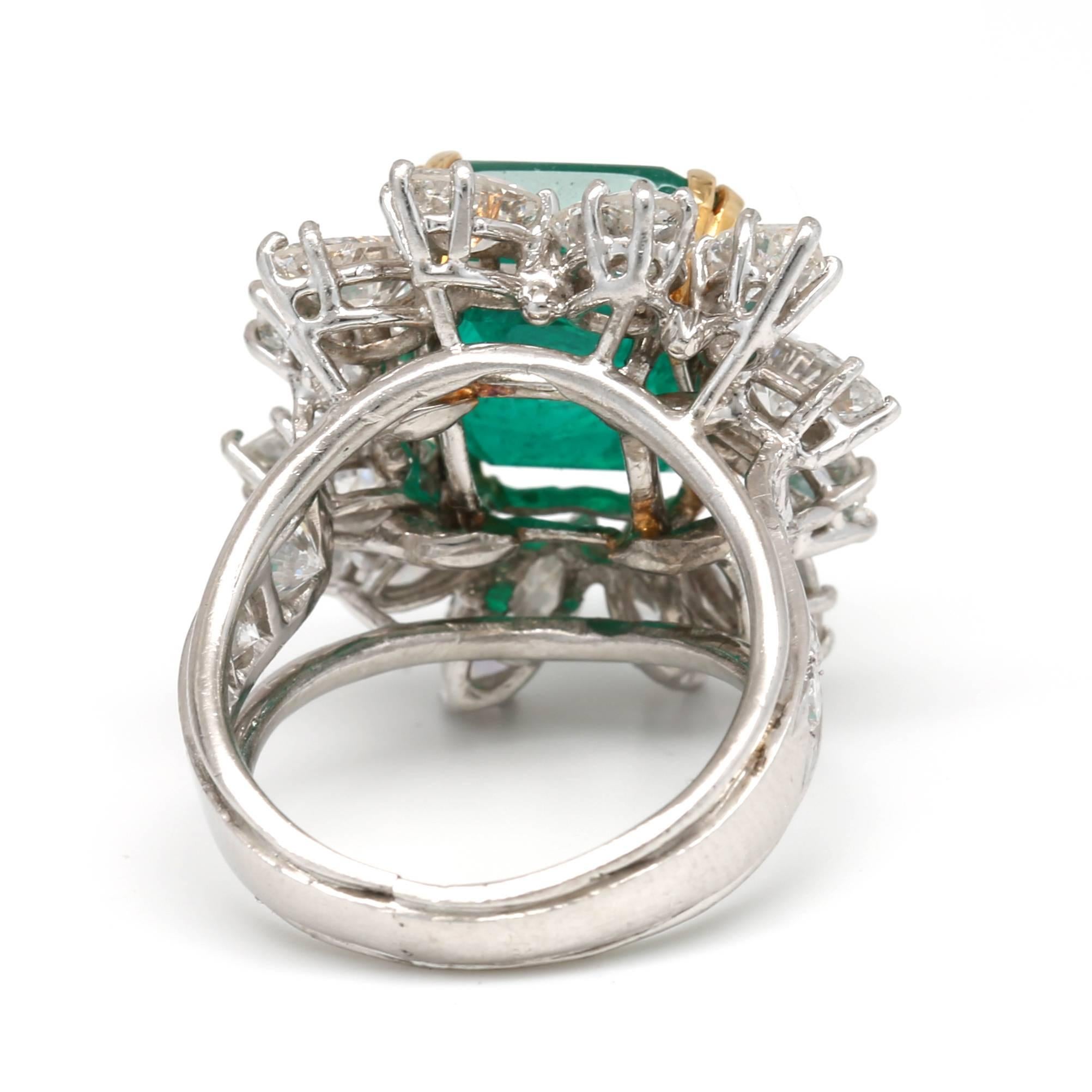 This Gorgeous 9.72 Ct Emerald Ring is set in Platinum with 18 Diamonds Weighing 5.00 Cts D-E Color VVS-VS Clarity.
Metal Weight 15.20 grams.