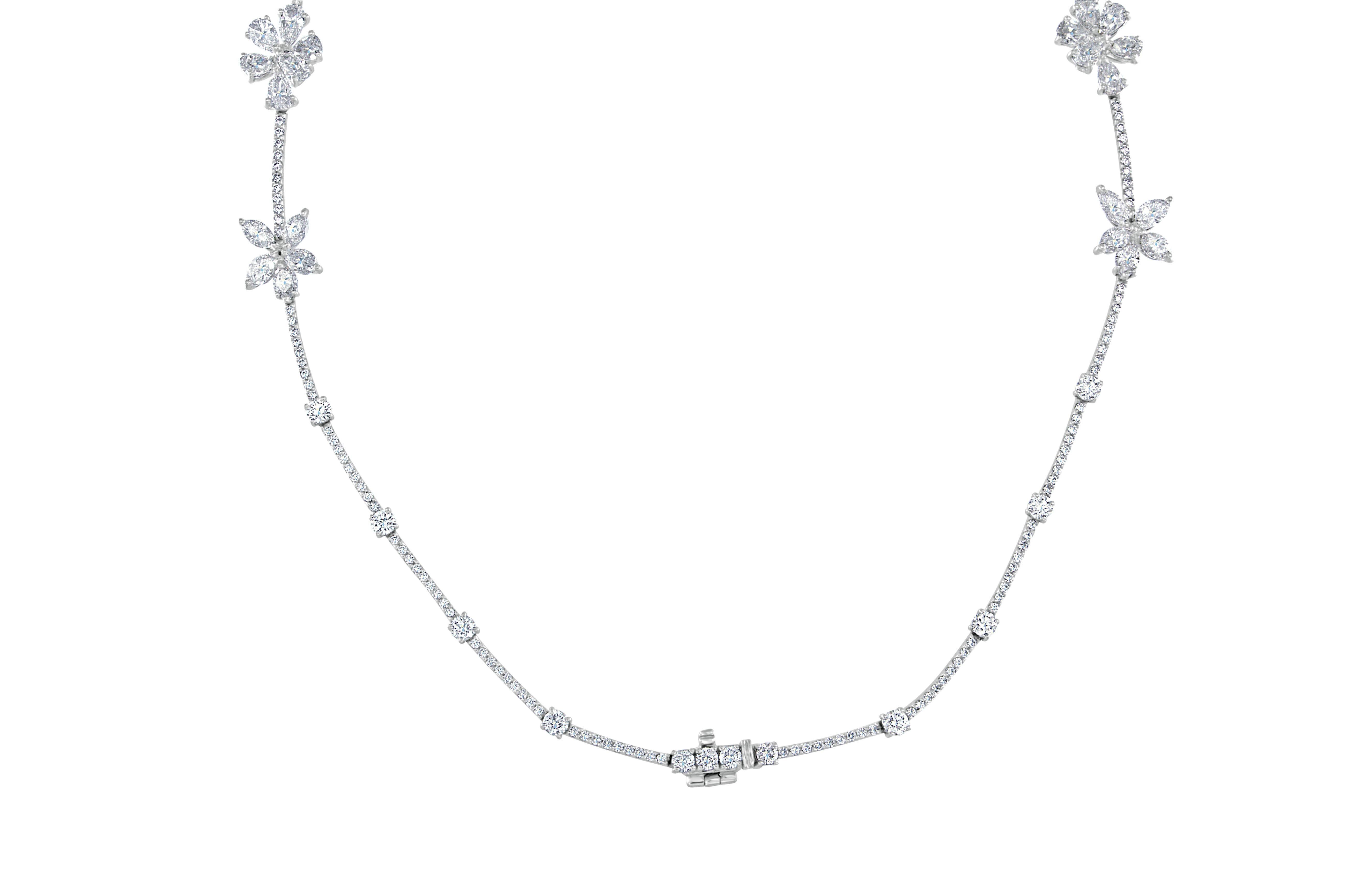 Handcrafted 27.41 Carat Diamond Platinum Necklace For Sale 1
