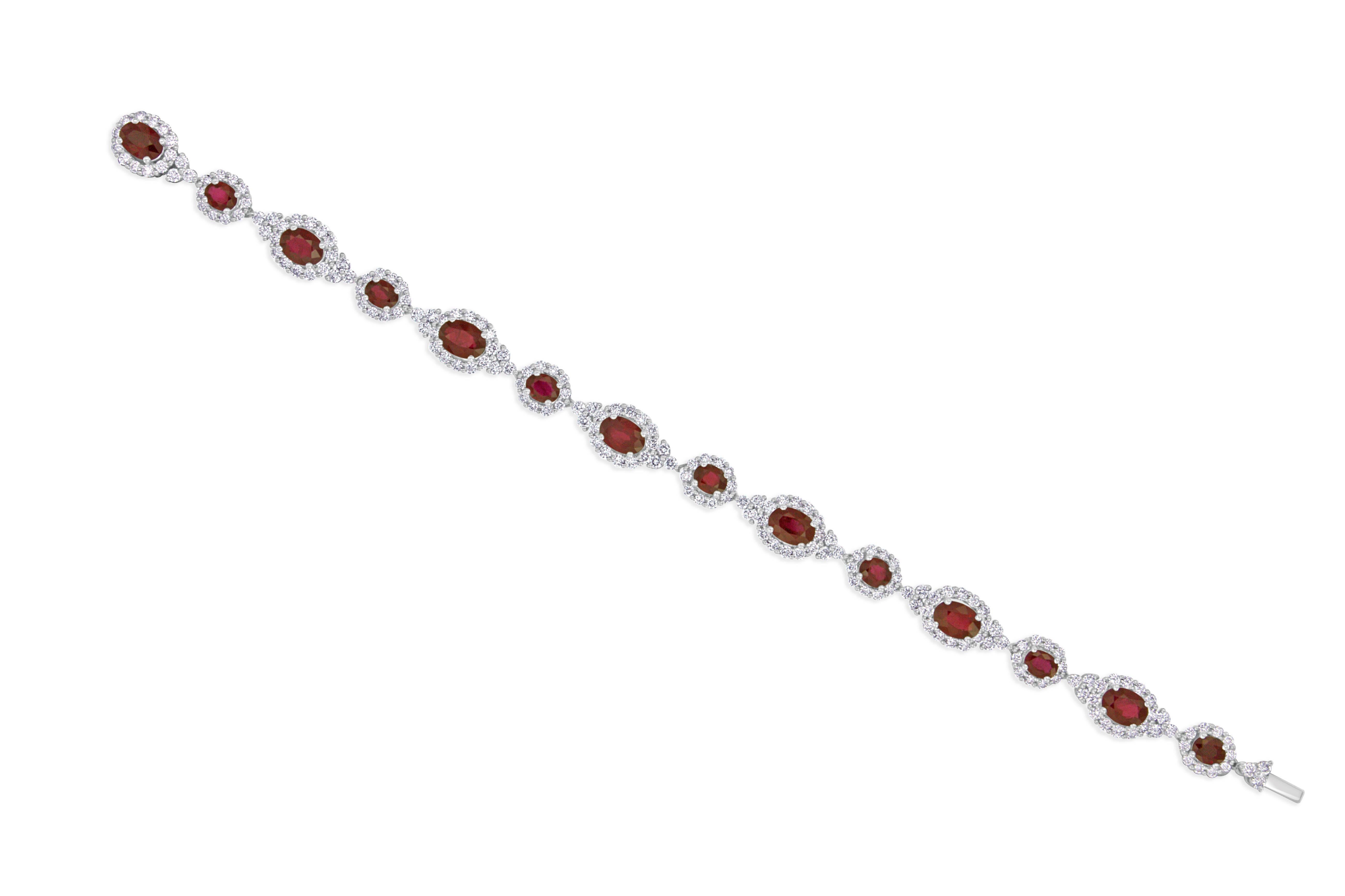 Modern 11.14 Carat Burmese Ruby and Diamond Gold Bracelet For Sale