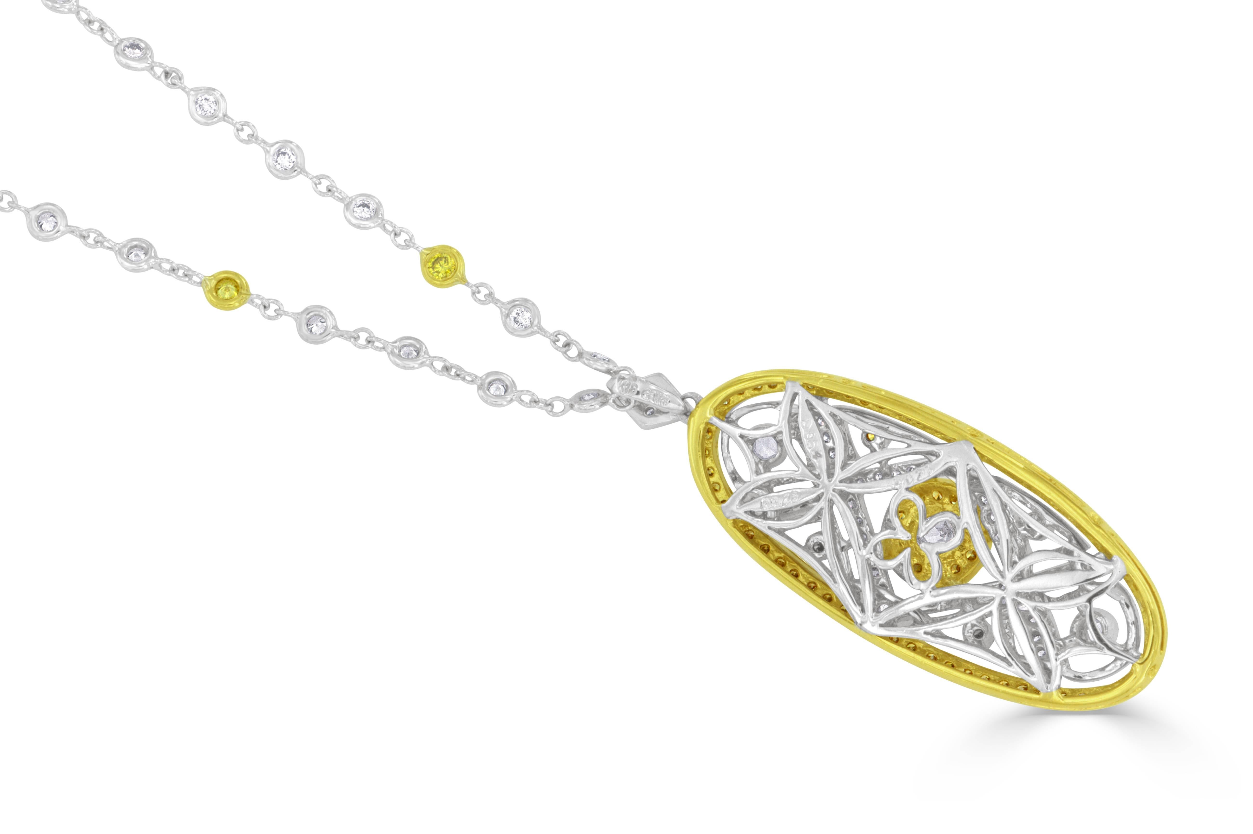 Round Brilliant Cut Diamond and Natural Fancy Yellow Diamond Necklace In Excellent Condition For Sale In Grosse Pointe Woods, MI