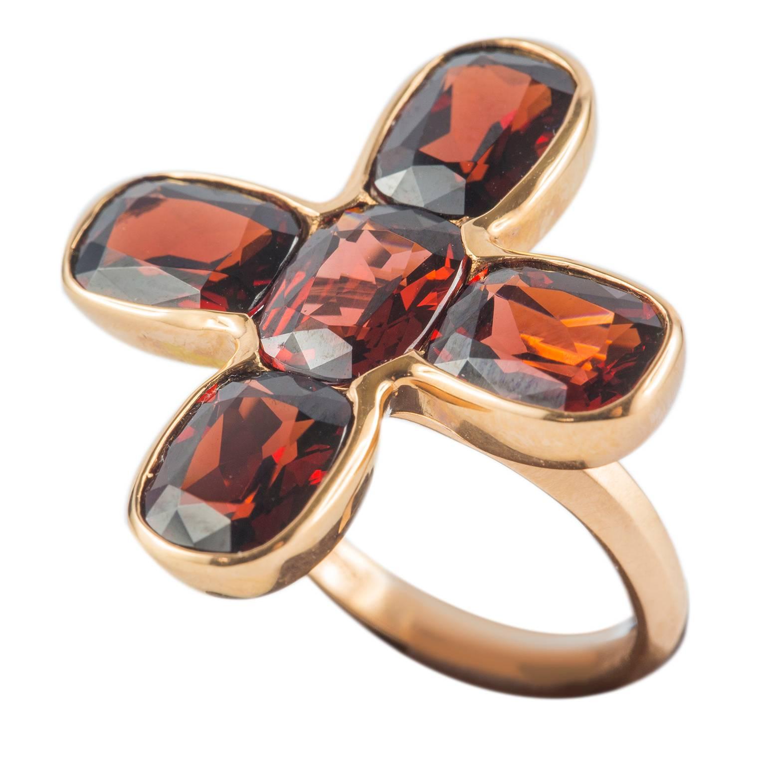 Garnet Gold Ring In New Condition For Sale In Florence, Tuscany