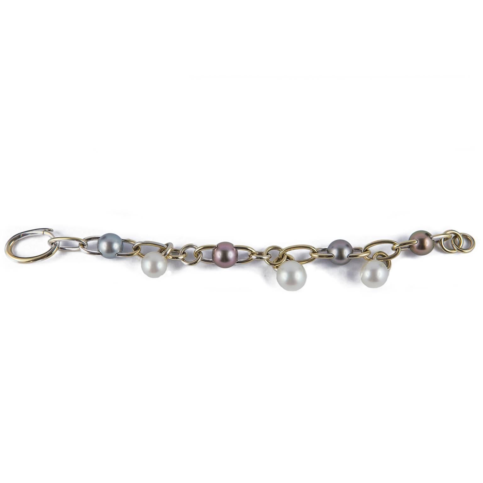 Modern 18 Karat Gold Bracelet with Pearls For Sale