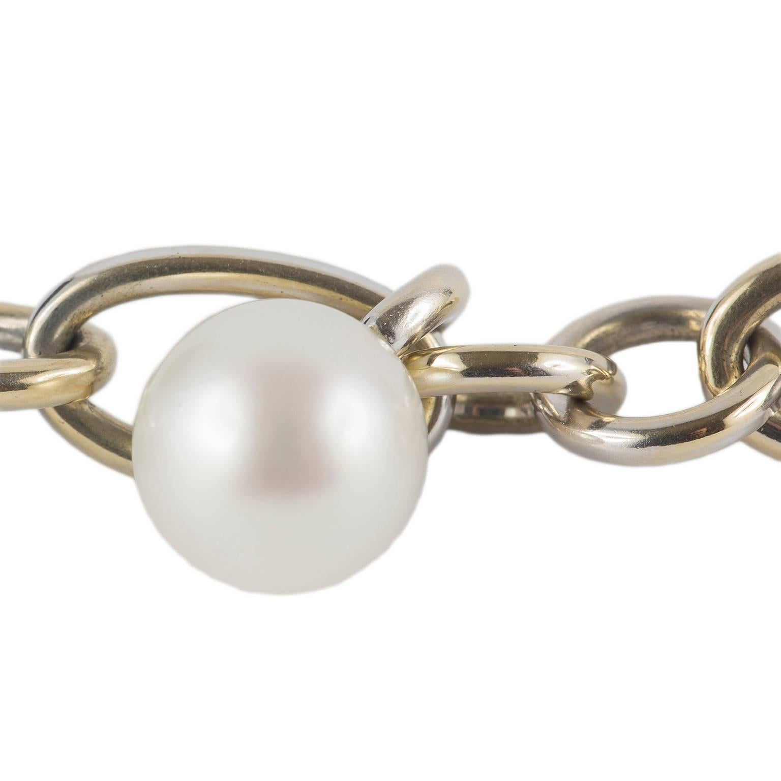 Women's 18 Karat Gold Bracelet with Pearls For Sale