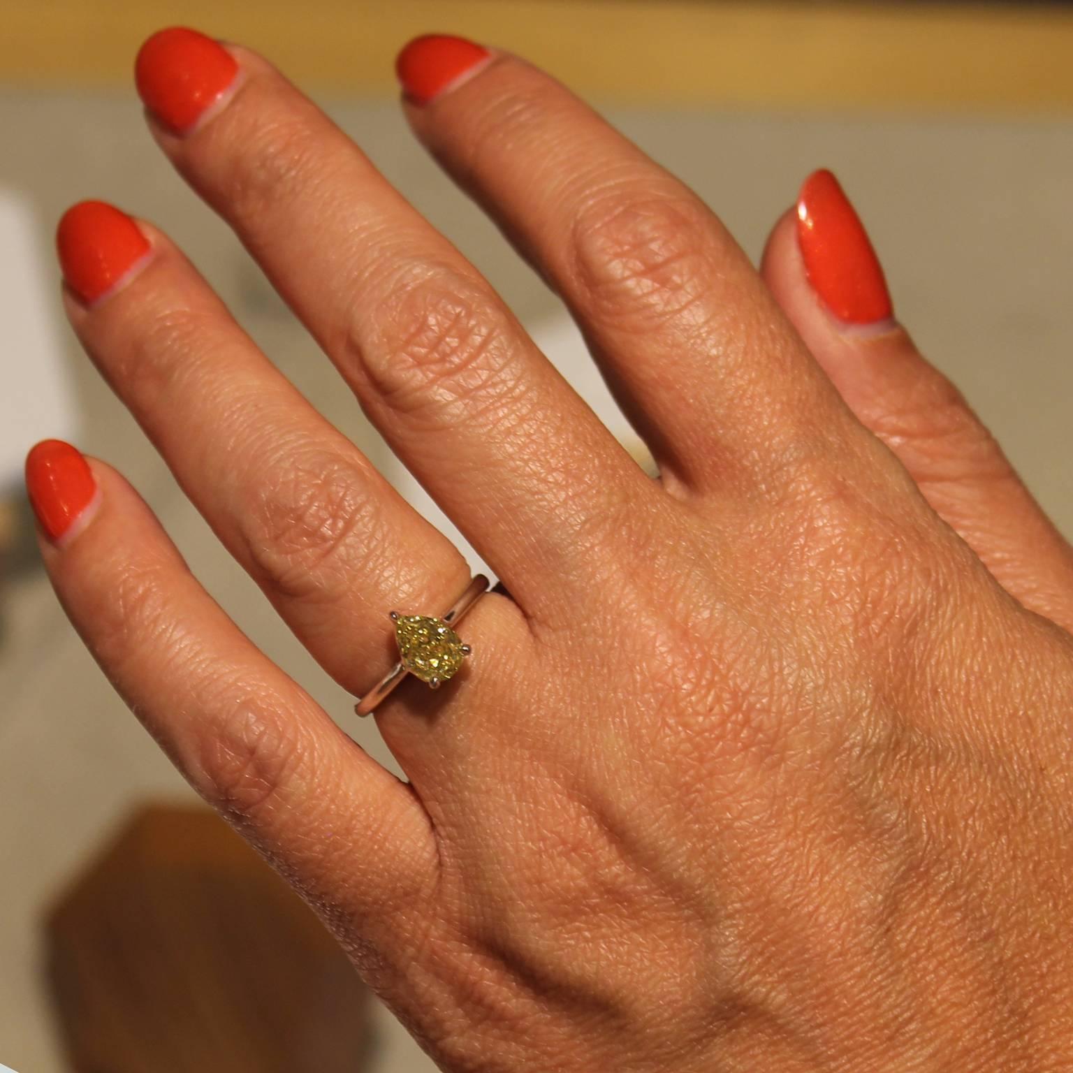 GIA Certified Internally Flawless Fancy Intense Pear 1.39 Carat Diamond Ring For Sale 2