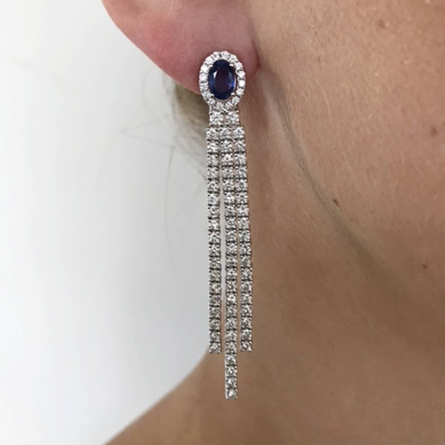Women's Blue Sapphire Diamond Linear Drop Earring For Sale