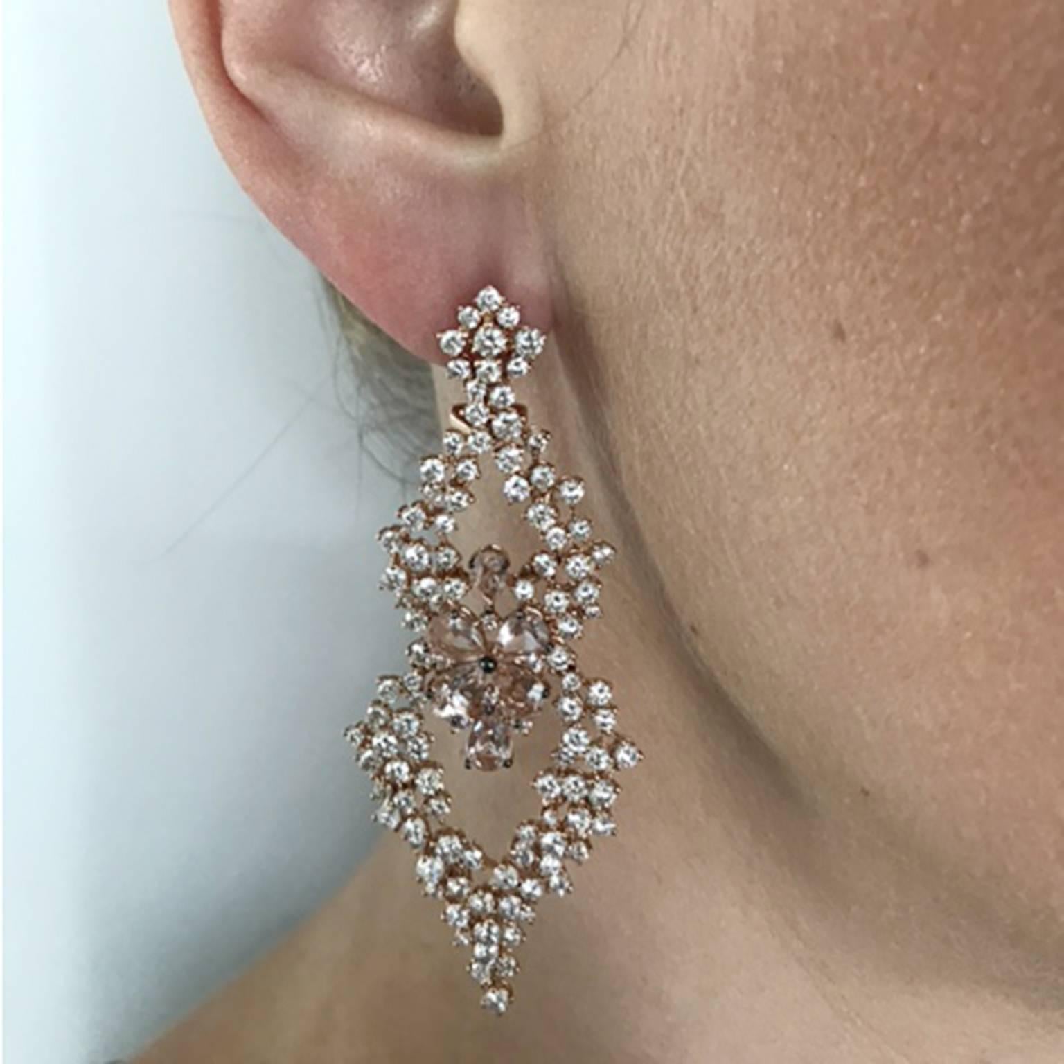 Morganite Diamond Chandelier Earrings In New Condition For Sale In New York, NY