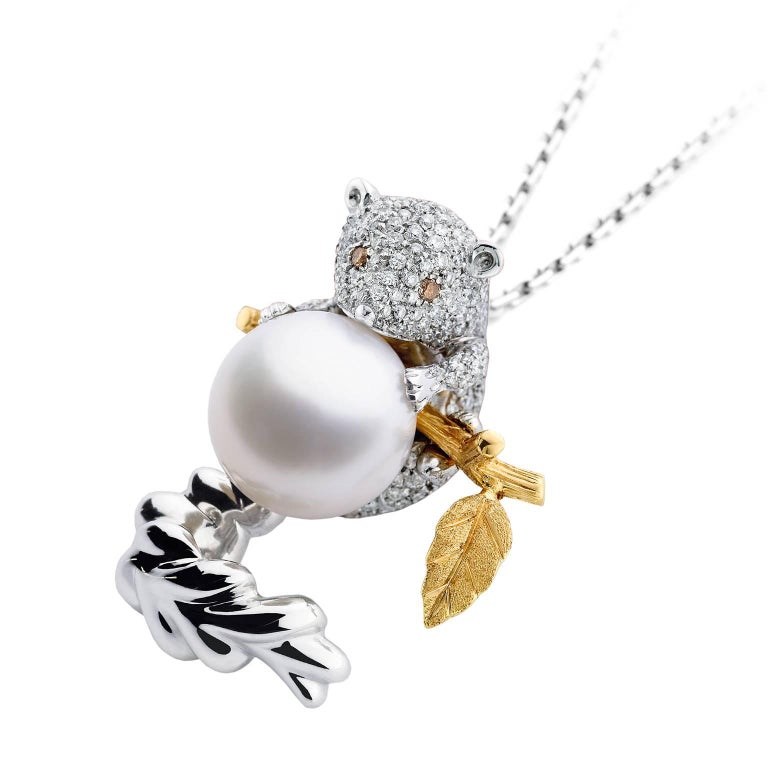 Petronilla 18Kt Gold Animal Stoat White Diamond SouthSea Pearl Pendant  Necklace For Sale at 1stDibs | white gold animal necklace, white diamond  australia, gold animal pendant