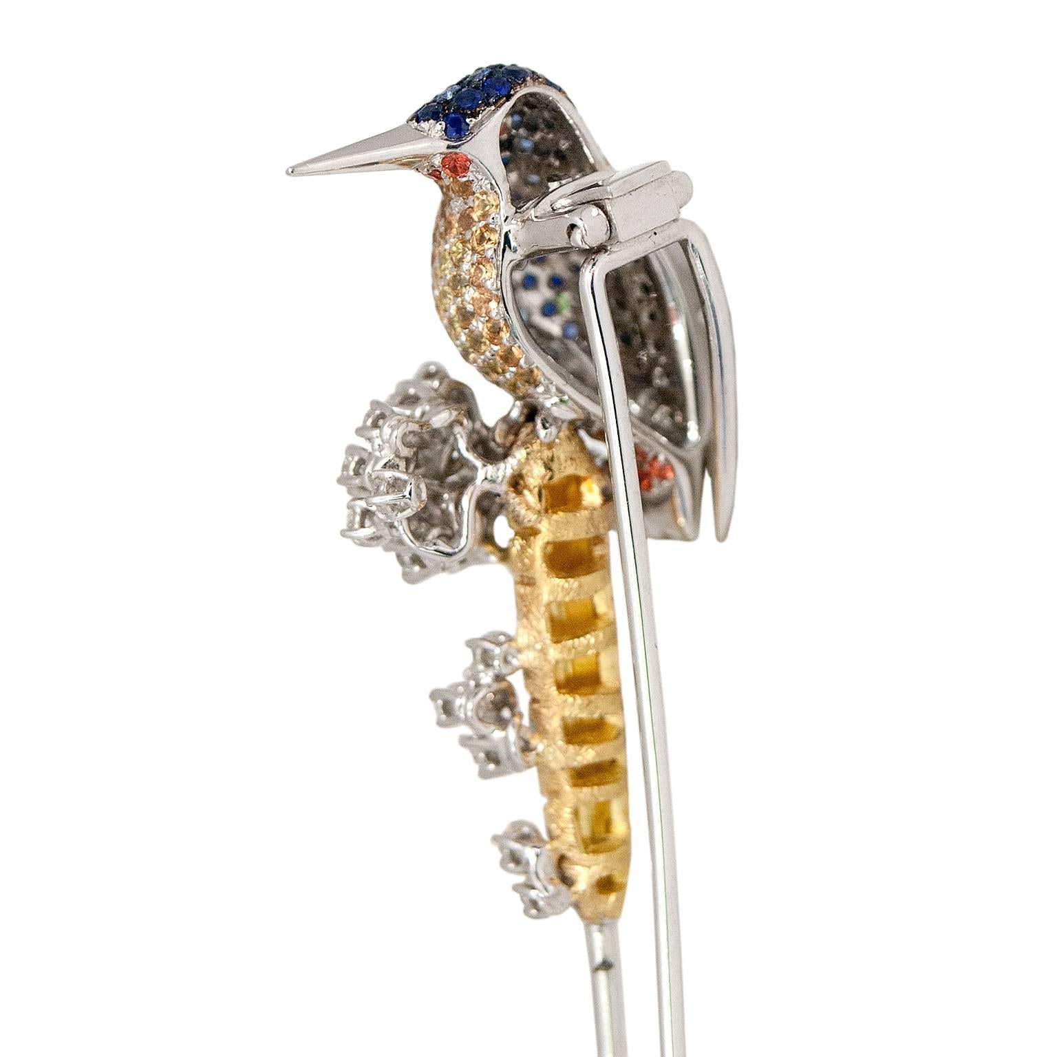 Kingfisher White Diamond Blue Orange Yellow Sapphire 18Kt Gold Brooch In New Condition In Bussolengo, Verona